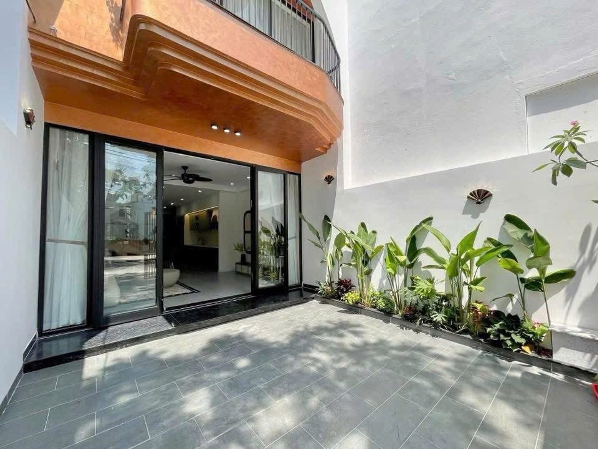 Bán nhà mặt Huỳnh Ngọc Đủ 9.2 tỷ Hòa Xuân, 3 tầng, diện tích 100 m2, pháp lý cơ sở