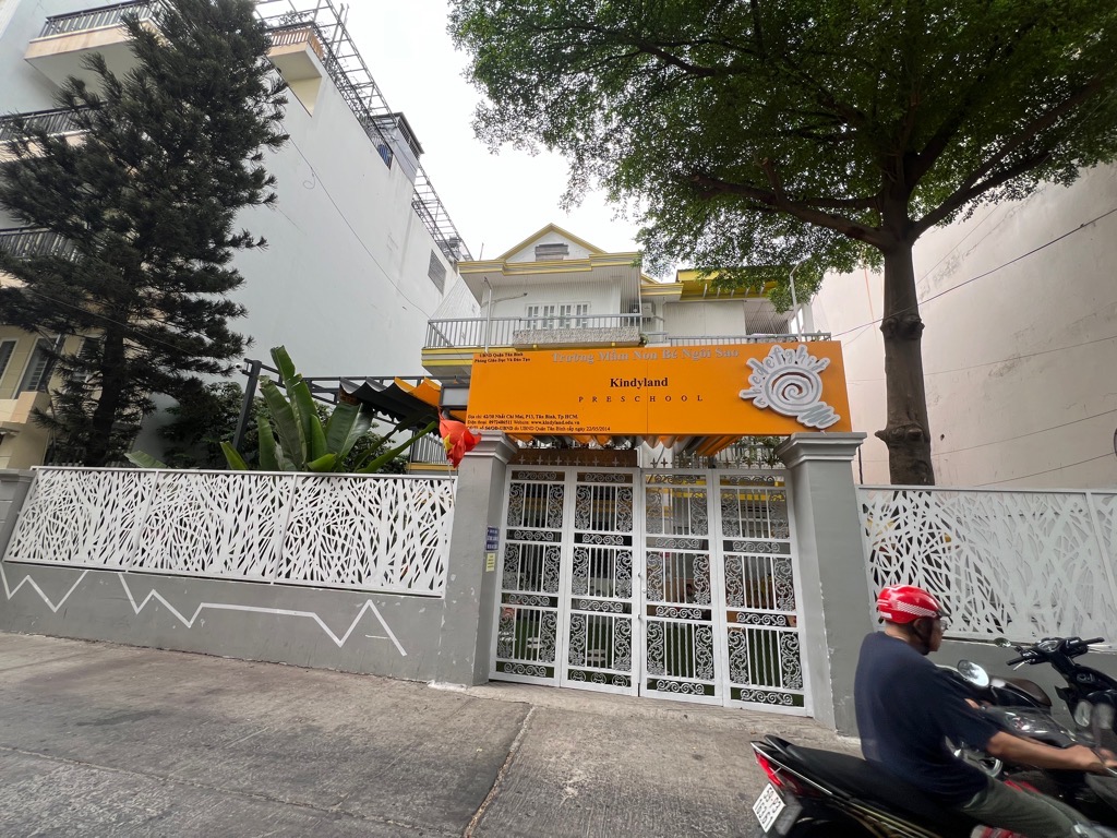 Nhà rộng mặt tiền lớn, vị trí vàng Tân Bình