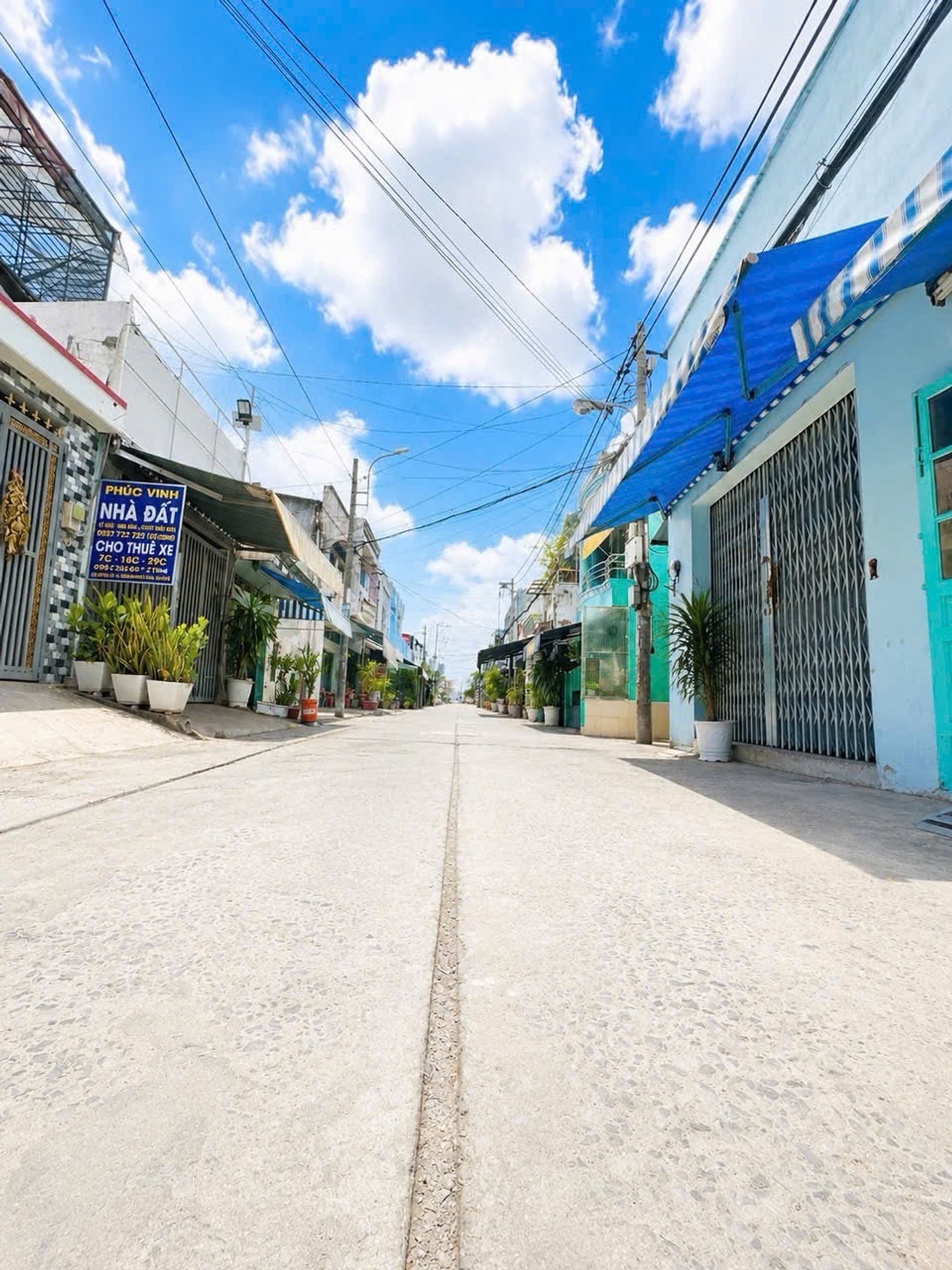 Nhà 2 Tầng Hiện Đại, Chuẩn Đầu Tư Ngay Bình Tân