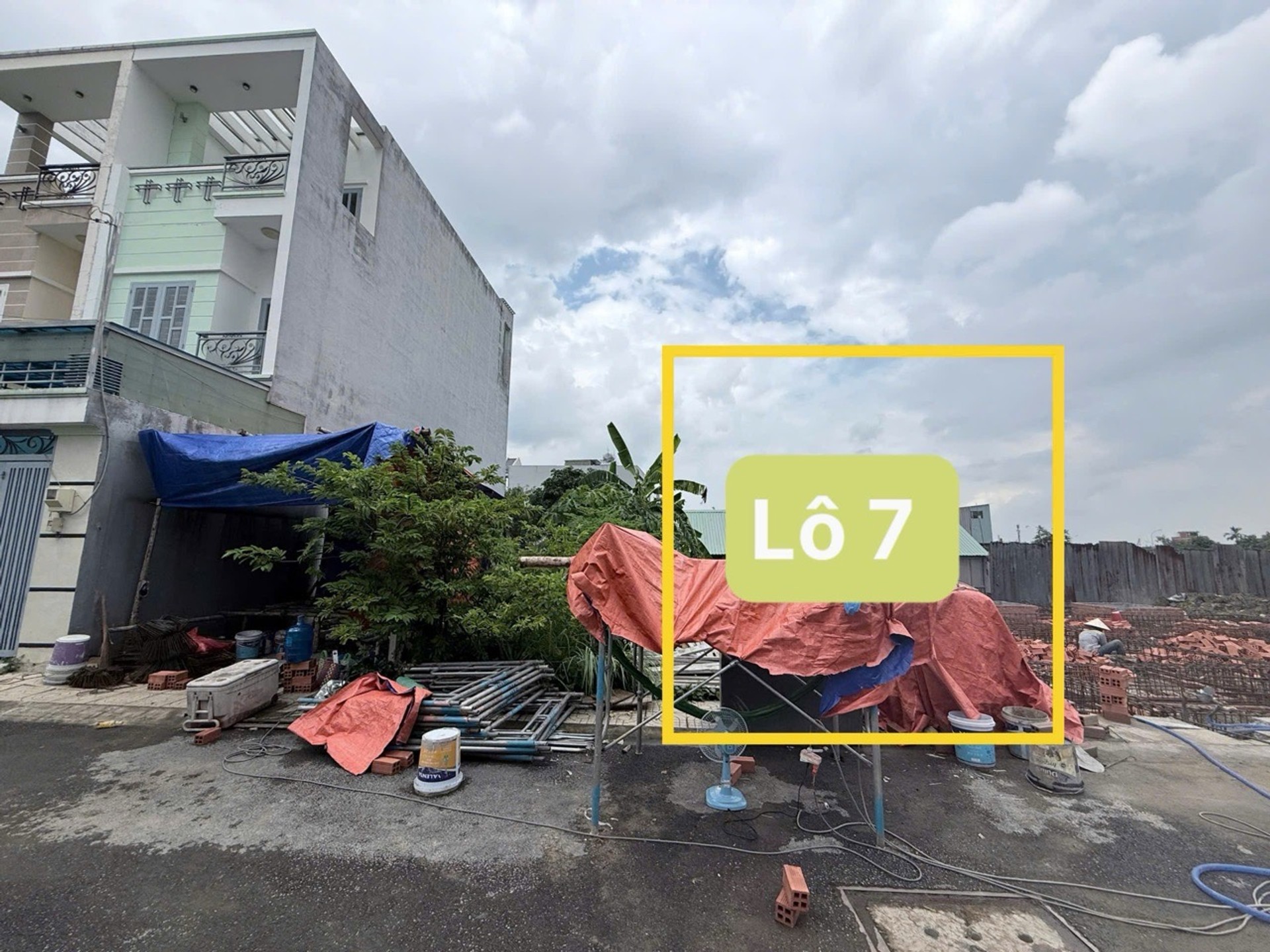Bán đất 62m2 hướng tây nam tại Trường Lưu giá 4 tỷ