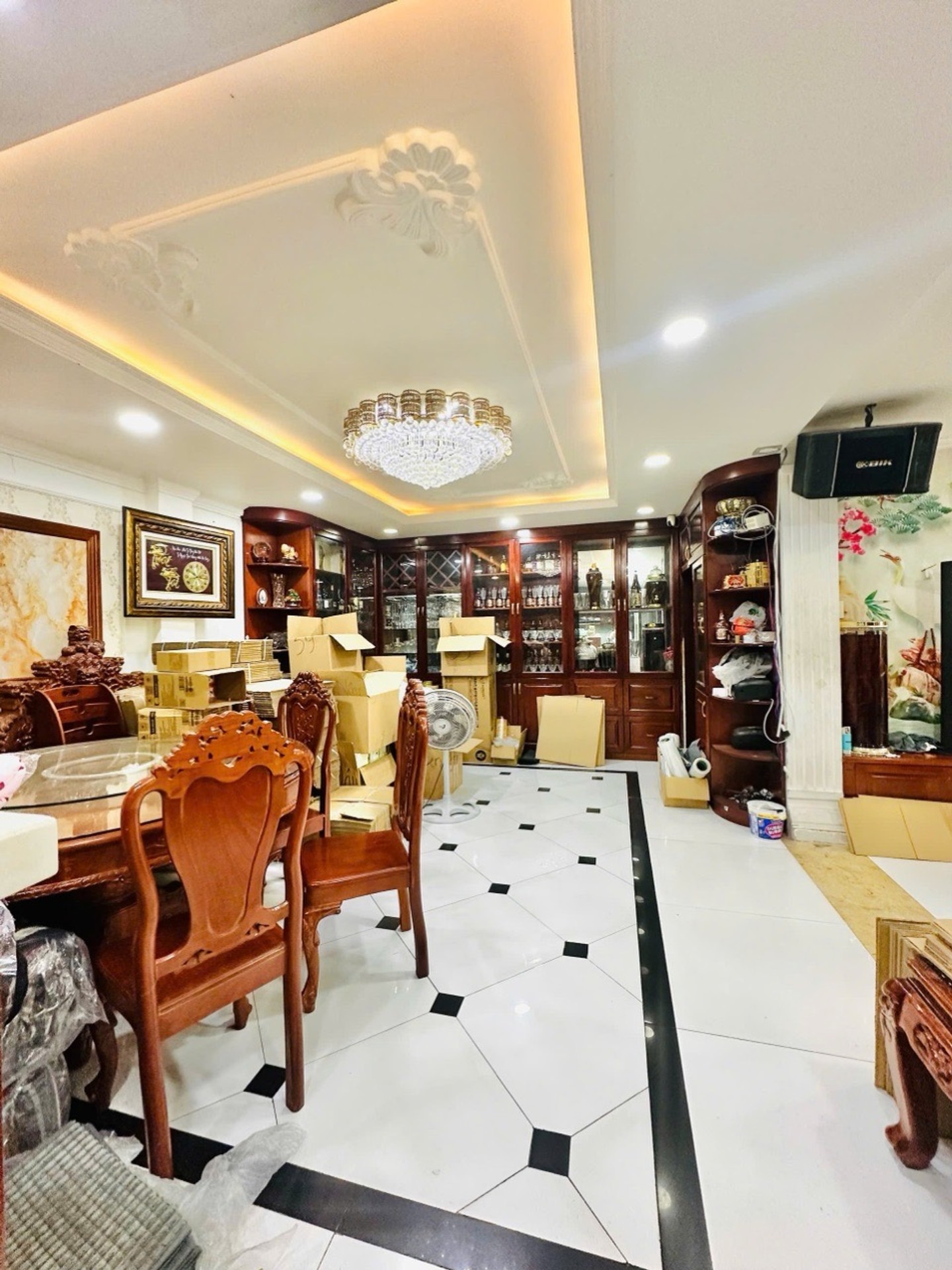 Biệt thự 5 tầng Gò Dầu, gara ô tô, rộng 125.6m2, 33 tỷ