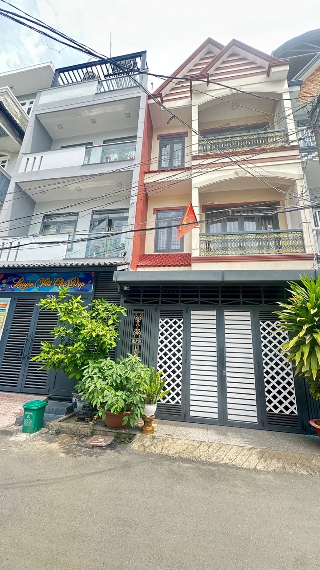 Nhà riêng hẻm ô tô rộng Nguyễn Tư Giản Gò Vấp, 3 tầng, giá tốt 9,3 tỷ