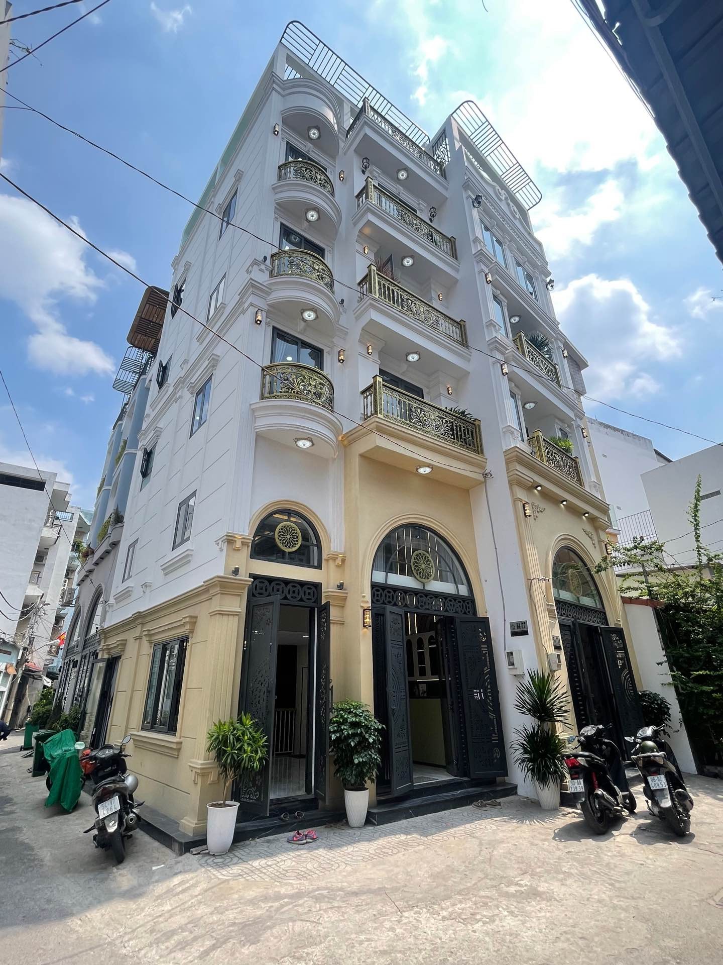 NHÀ MỚI CĂN GÓC 2 MẶT TIỀN CÓ THANG MÁY - ĐƯỜNG BÙI QUANG LÀ - PHƯỜNG AN HỘI TÂY - GÒ VẤP - 8TY69