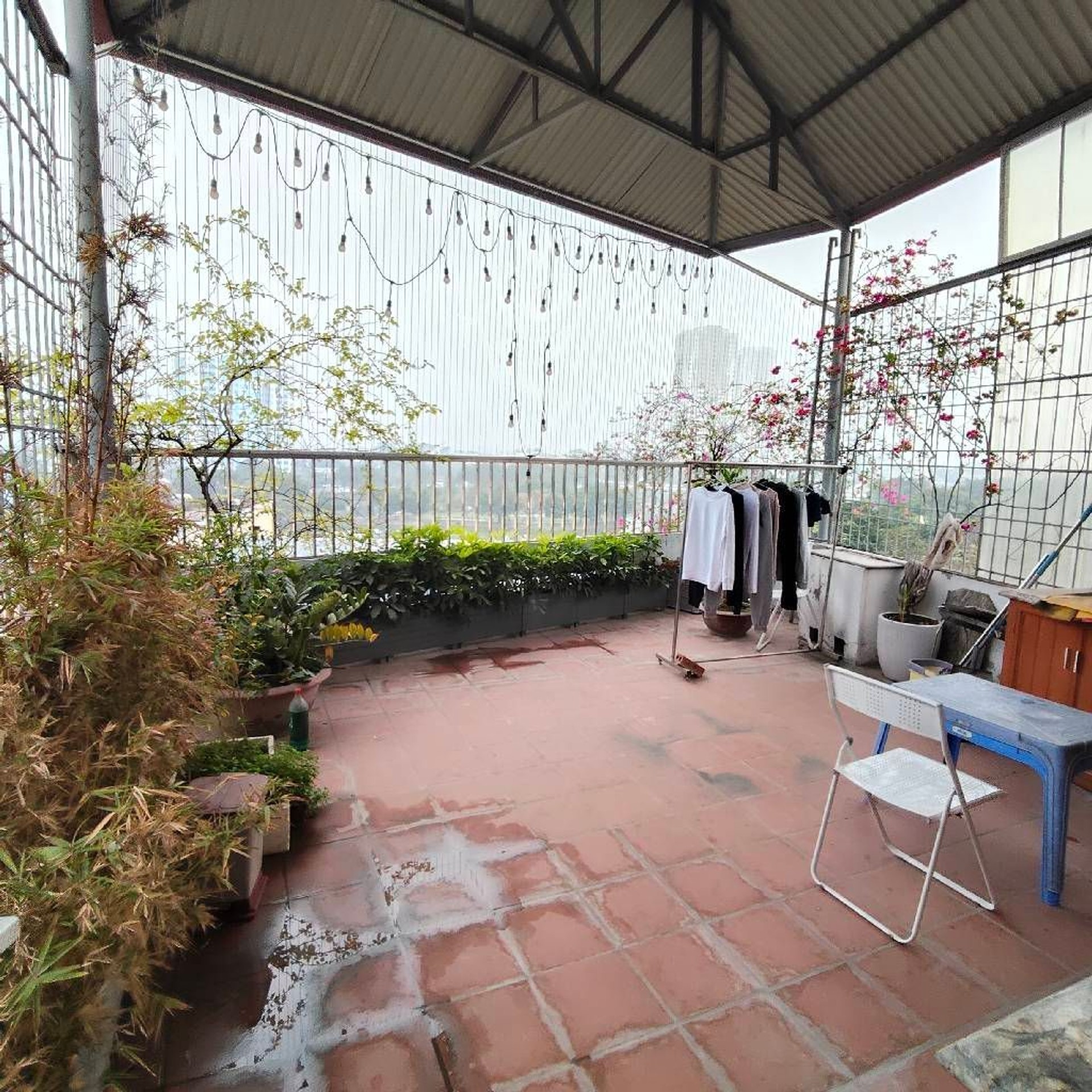 Nhà mặt phố 6 tầng lô góc, ô tô tránh, kinh doanh tốt