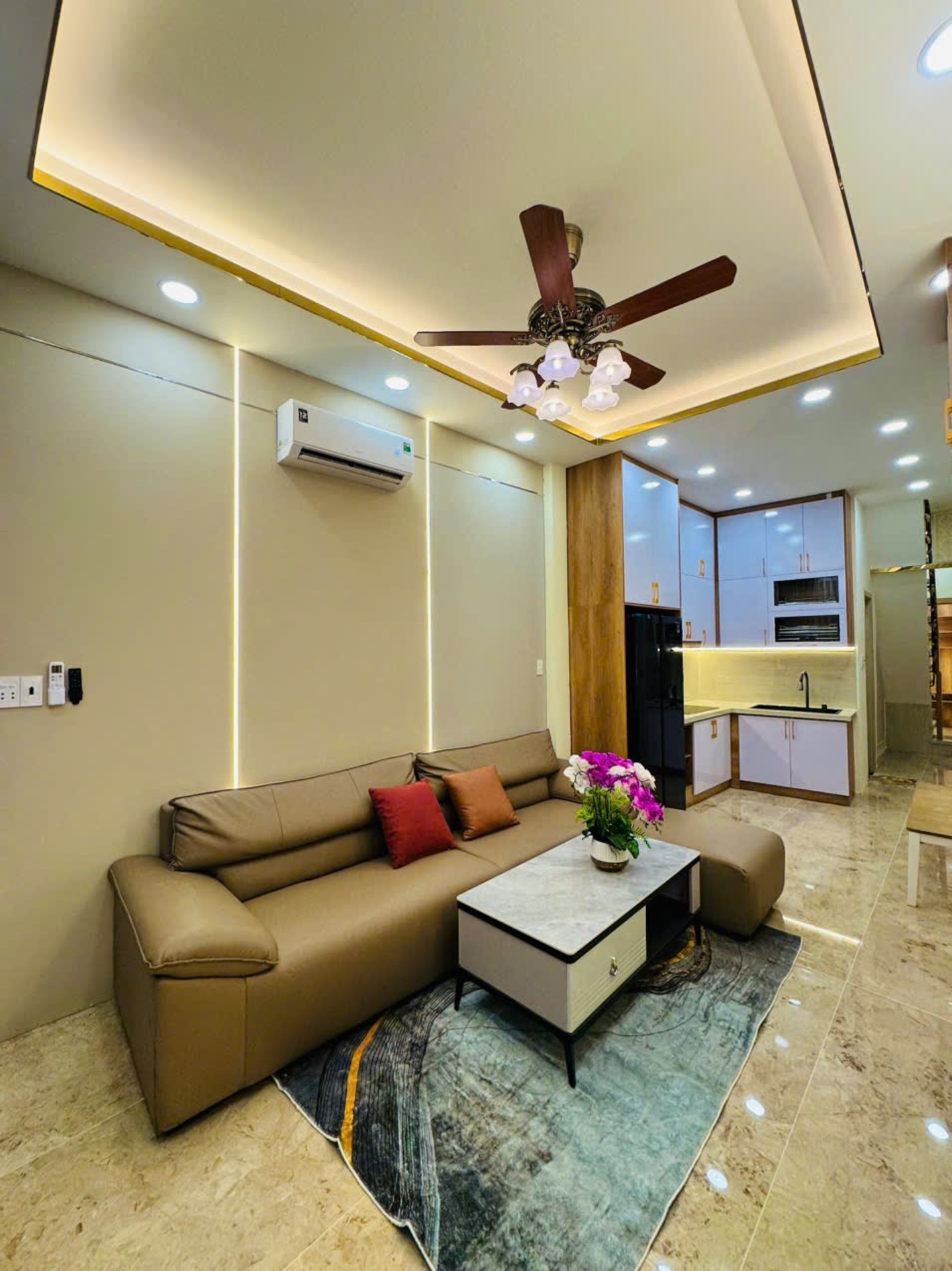 Bán nhà 2 tầng hẻm ô tô Tân Bình, nhà mới đẹp full nội thất
