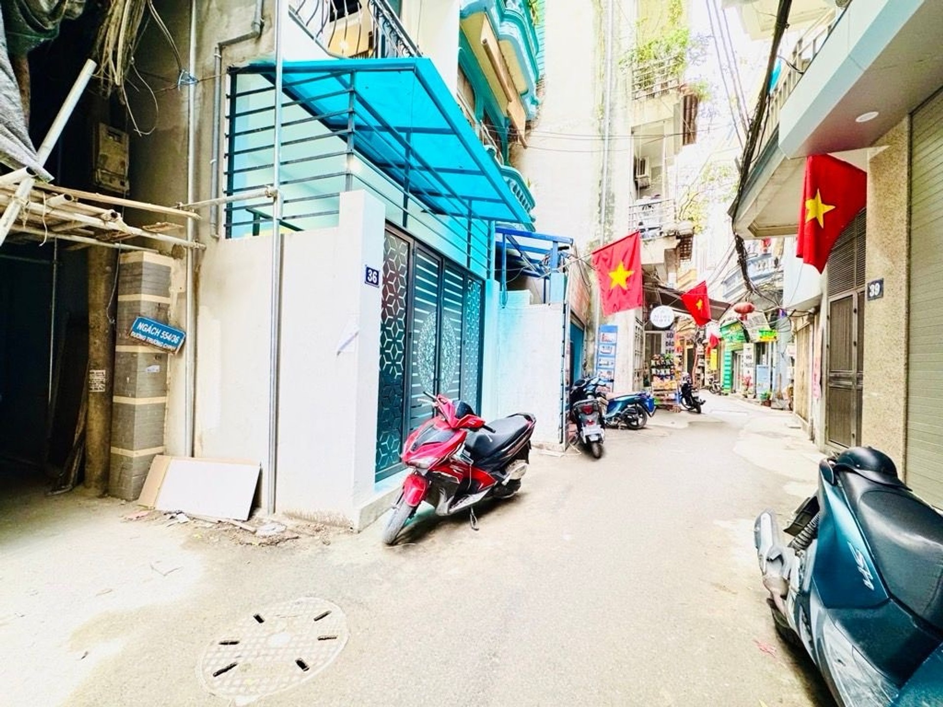 Bán nhà riêng 4 tầng, 47.2 m2, Trường Chinh, ngõ thông ô tô đỗ cửa, giá 15.9 tỷ