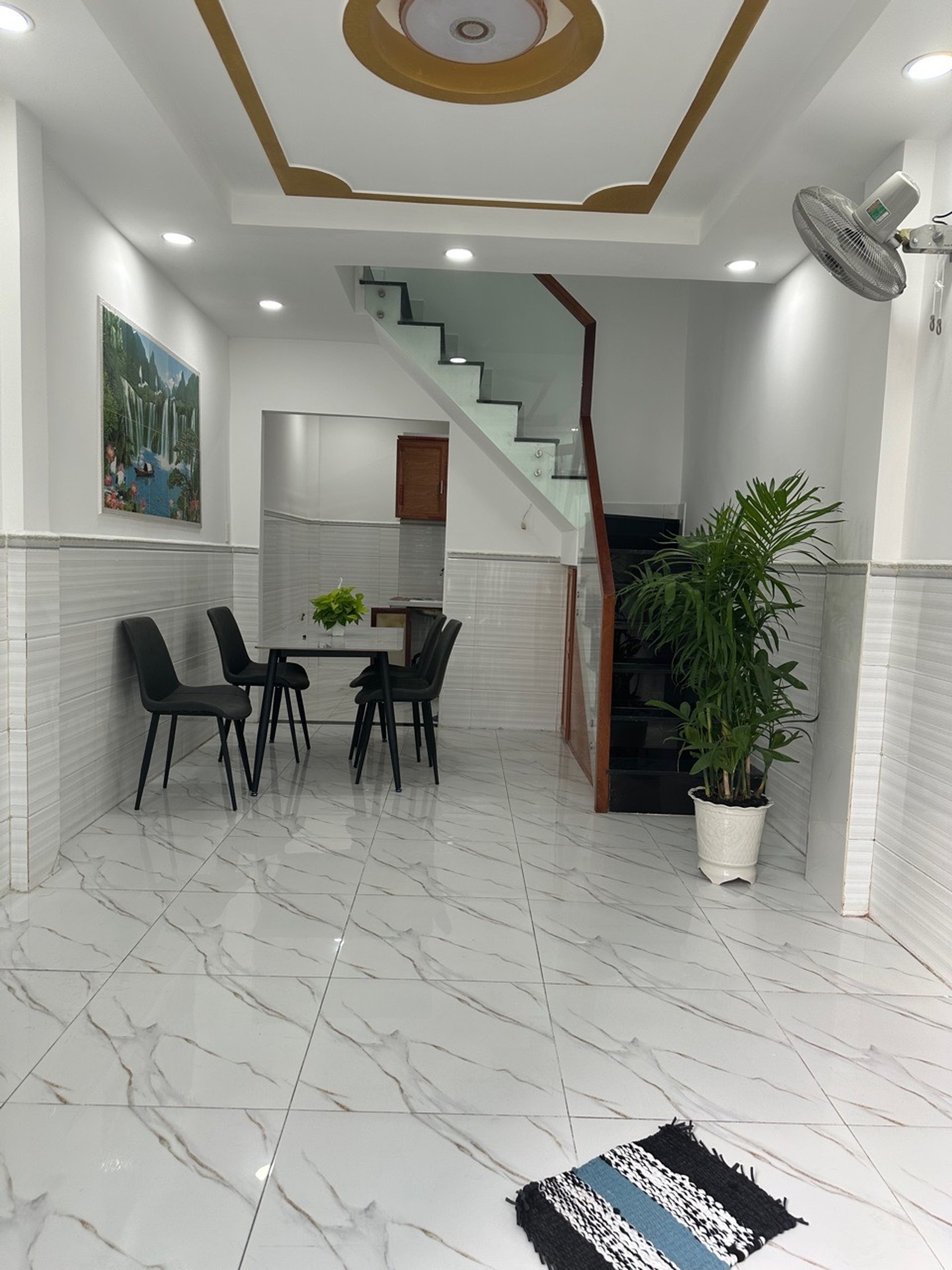 Nhà riêng 3 tầng 4 phòng ngủ hẻm xe hơi tại Tân Phú giá 3.6 tỷ