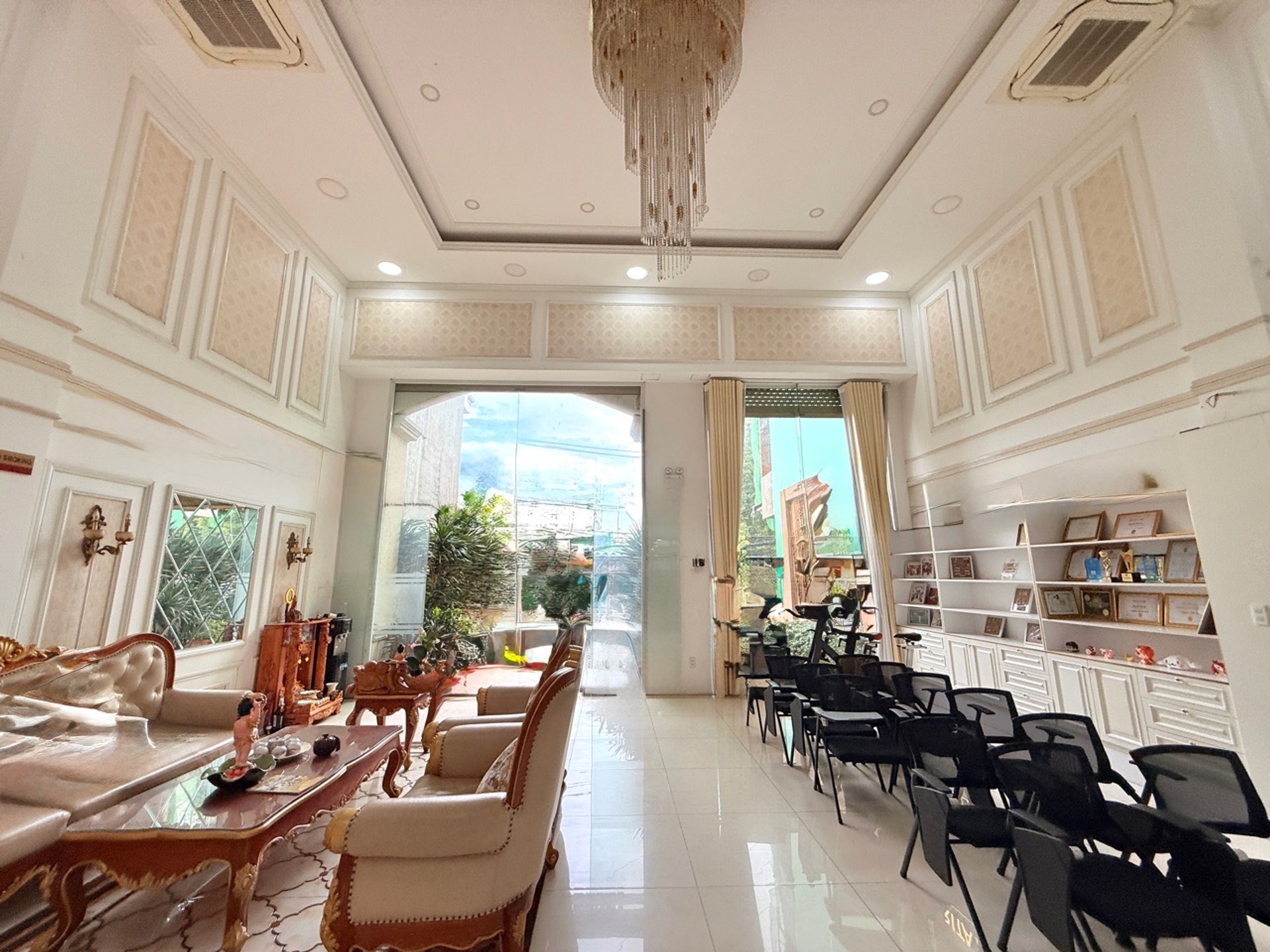 Bán nhà Tân Thới Hiệp, 8 tầng, 360m2, Ngang 9m, đường 20m, Giá: 41 Tỷ