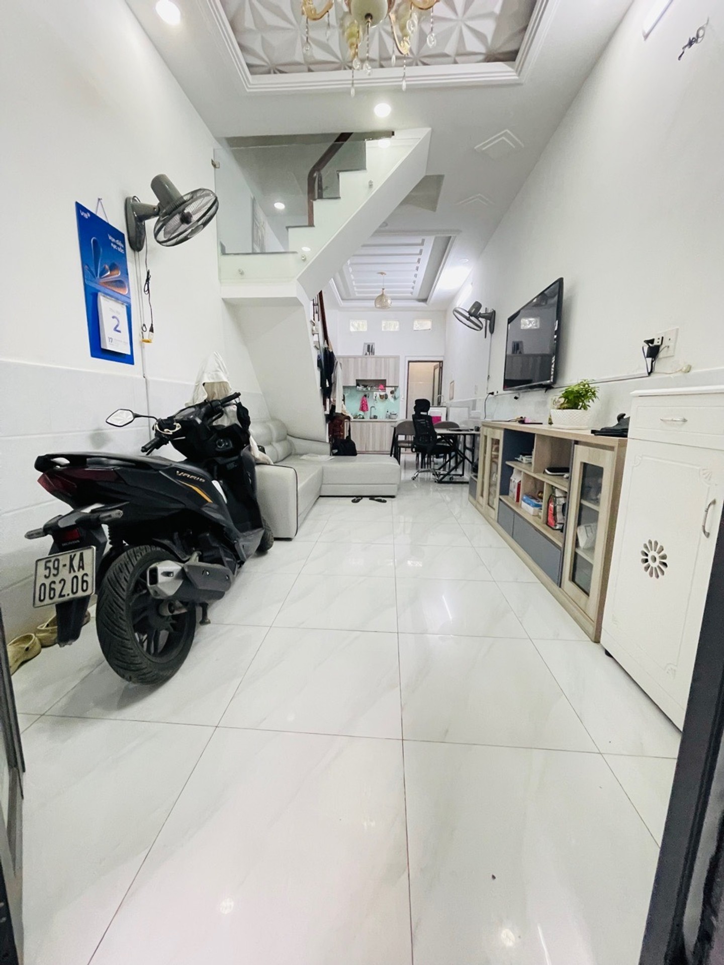 Nhà 4 Tầng Hiện Đại, Ô Tô Đỗ Cửa Ngay KDC Petechim