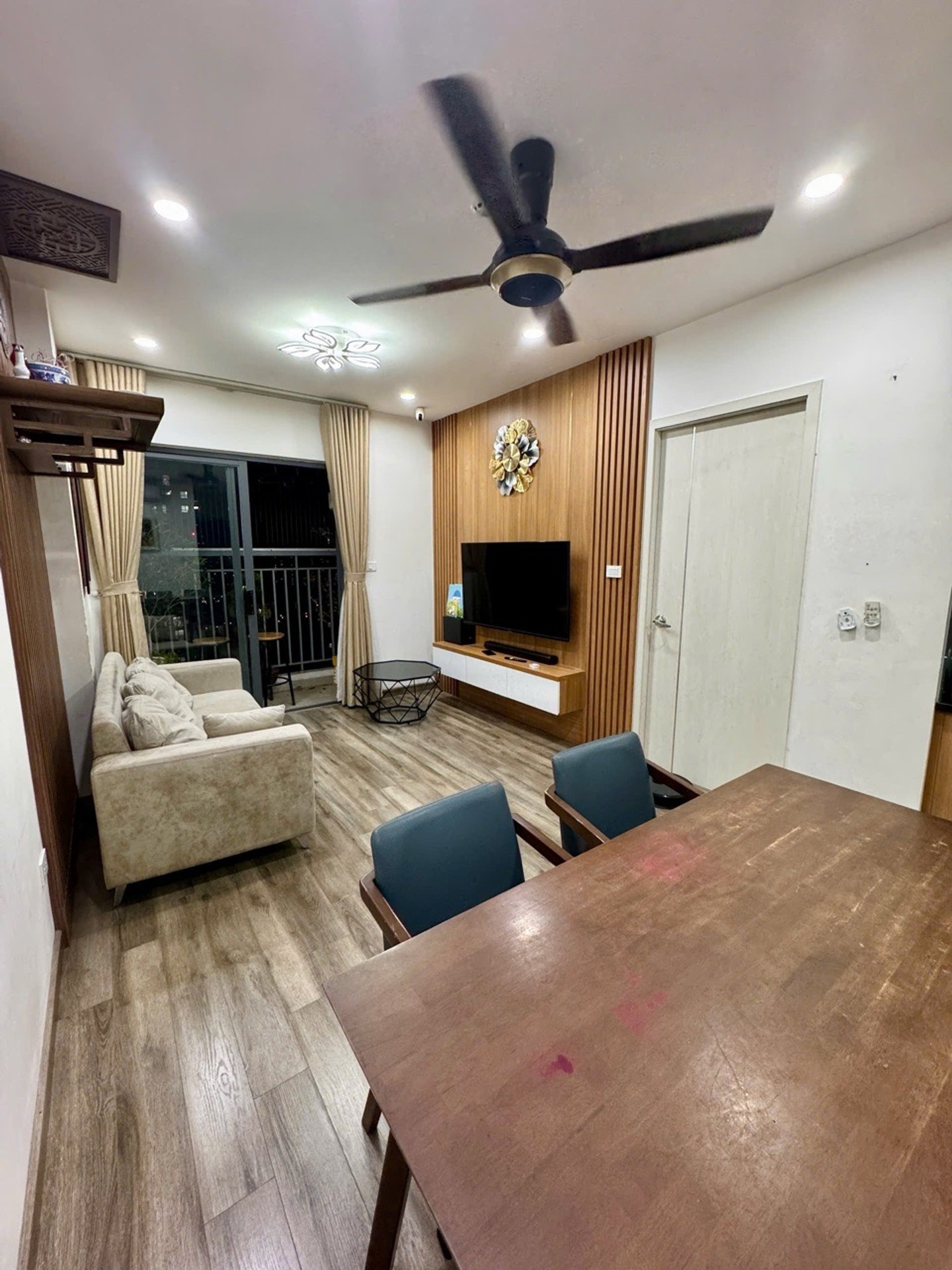 Căn hộ 2 phòng ngủ tại chung cư Ecohome, Thiết kế hiện đại, tiện nghi đầy đủ