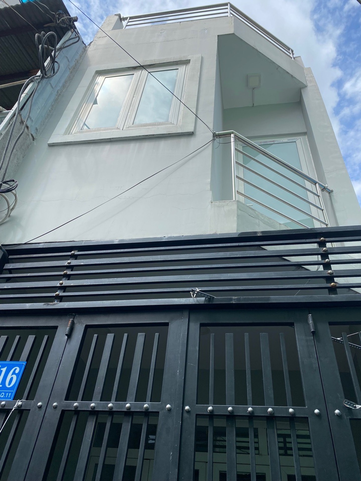 Nhà 2 Tầng Thoáng Đẹp Trung Tâm Quận 11