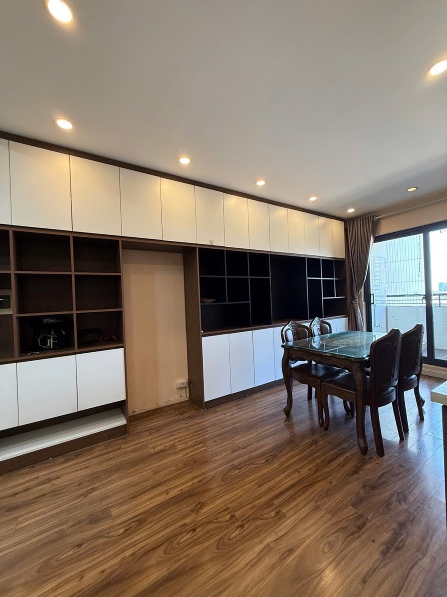 Căn hộ 84m2 view thoáng, sổ đỏ đầy đủ tại Ngọc Thụy