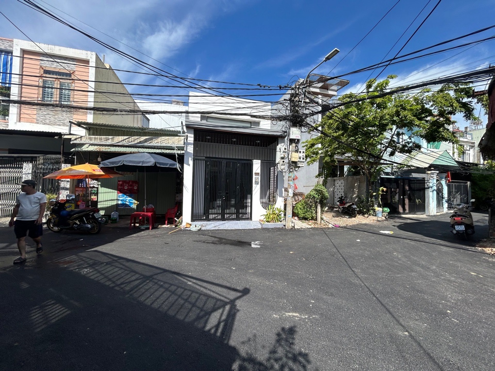 Nhà 2 Tầng 3 Phòng Ngủ Gần Bến Xe Trung Tâm
