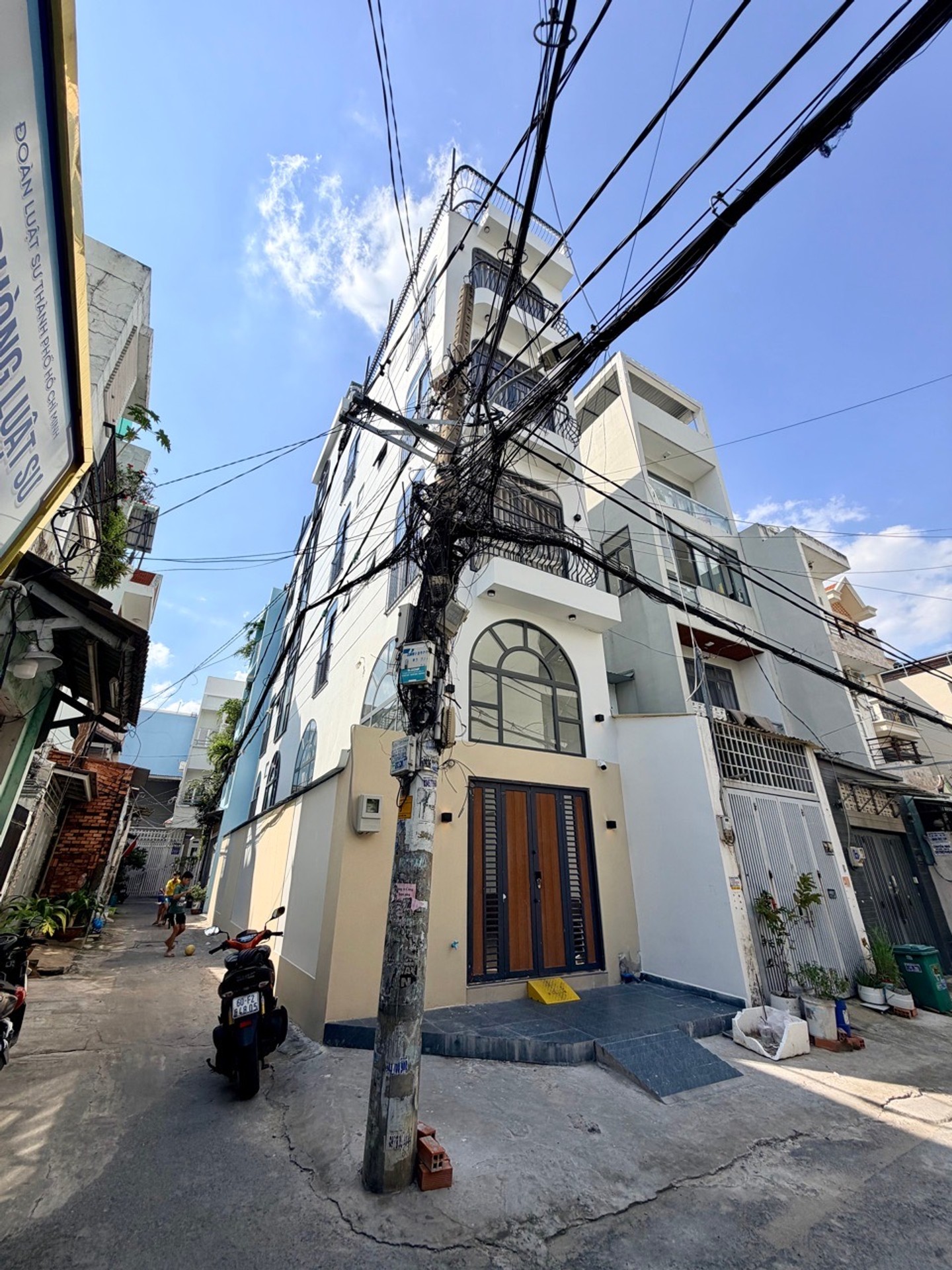 CHDV XÂY MỚI 100%- CHUẨN PCCC KINH DOANH-13STUDIO FULL NỘI THẤT-90m2 x6 TẦNG -14TY9 TL- 70tr/tháng