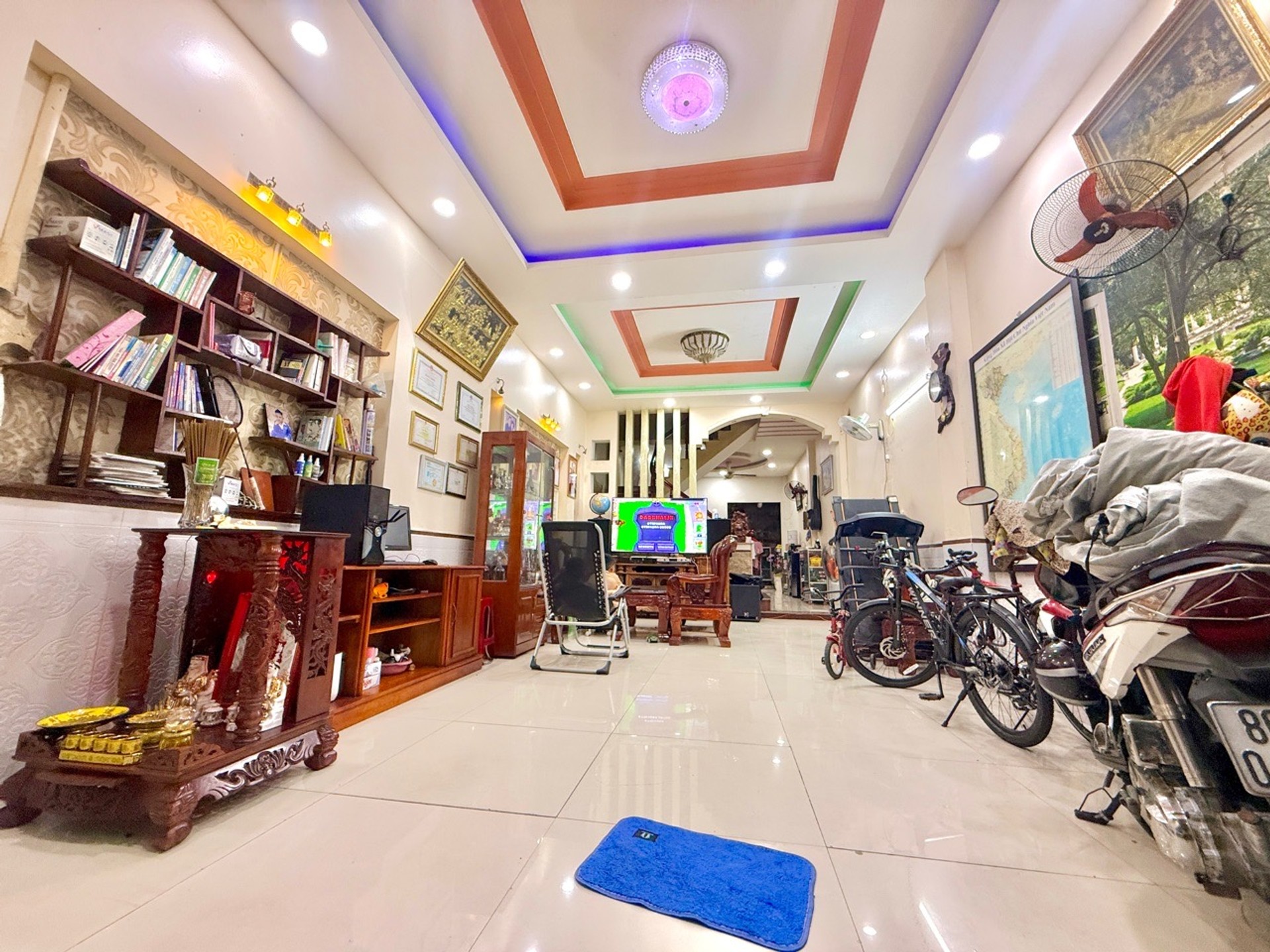 Nhà 3 tầng trung tâm Dĩ An - Kinh doanh đỉnh, giá cực hấp dẫn