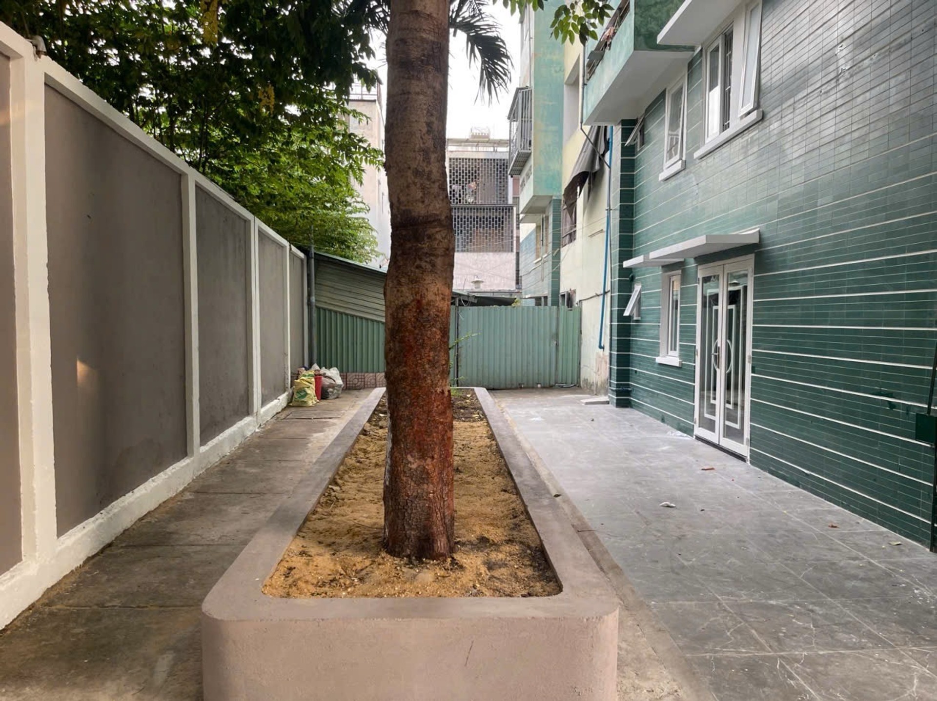 Bán shophouse 2 tầng căn góc tại Gò Dầu giá 5.7 tỷ