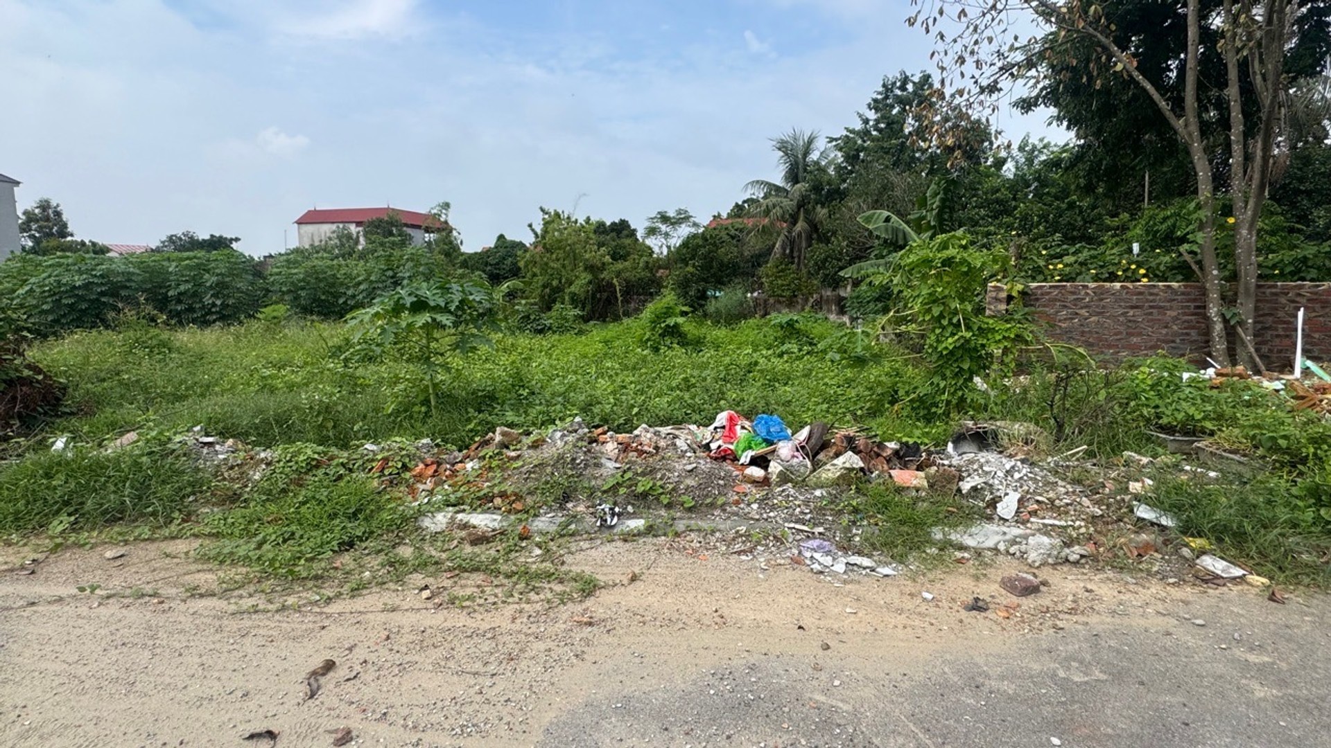 Đất Sổ Đỏ Sơn, Ô Tô Vào Tự Dợi Xây Nhà Việt
