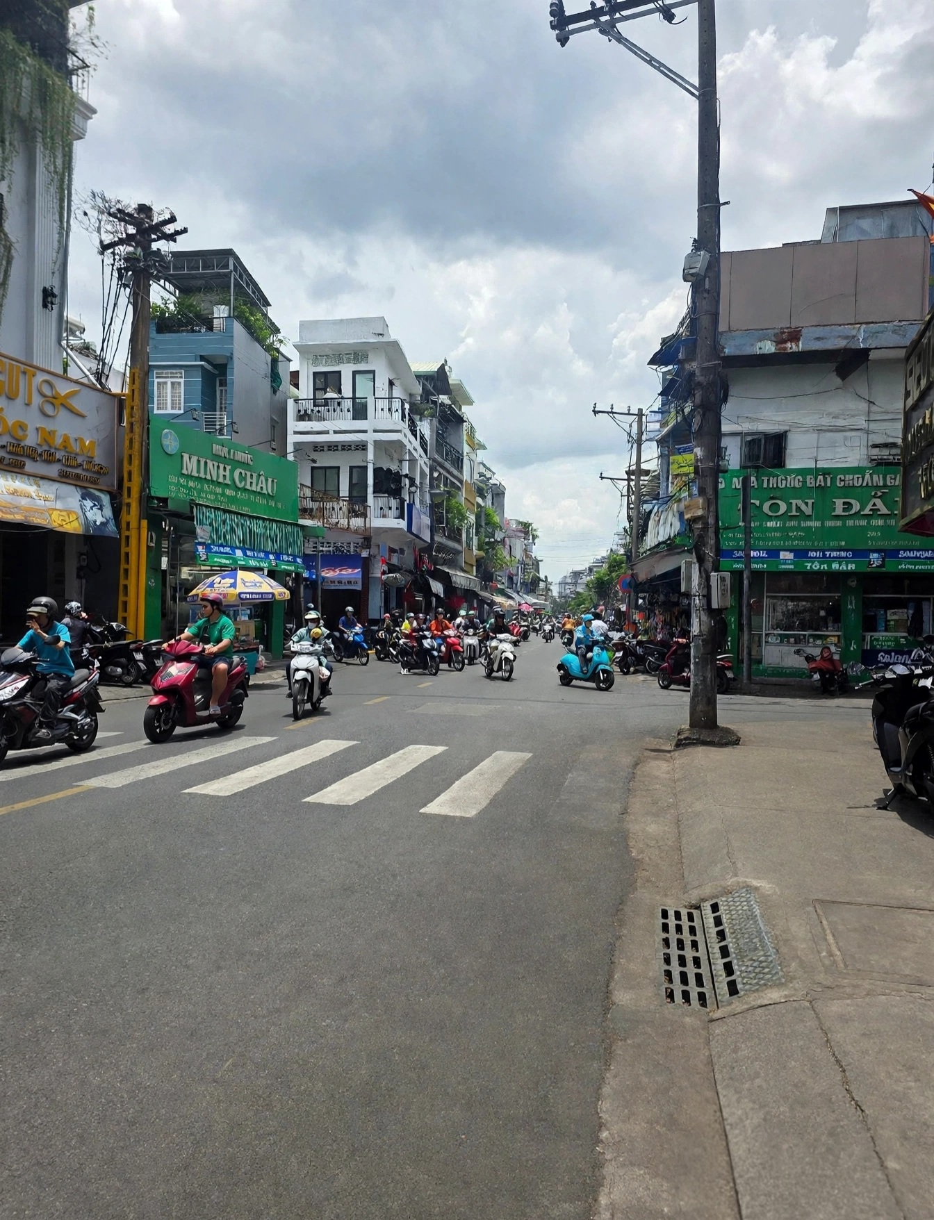 🏠 Sát MT Tôn Đản - 174m2 (8×22) - Nhỉnh 8 tỷ - Dòng tiền 360tr/năm