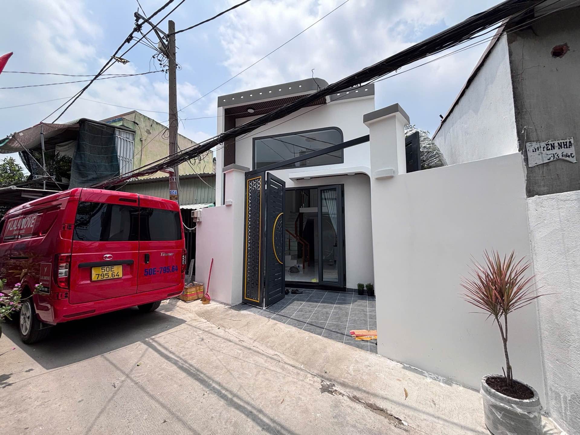 Nhà Trưng Vương, Trung Chánh, Hóc Môn, 5,4x19m, 2 tầng, 5.x tỷ