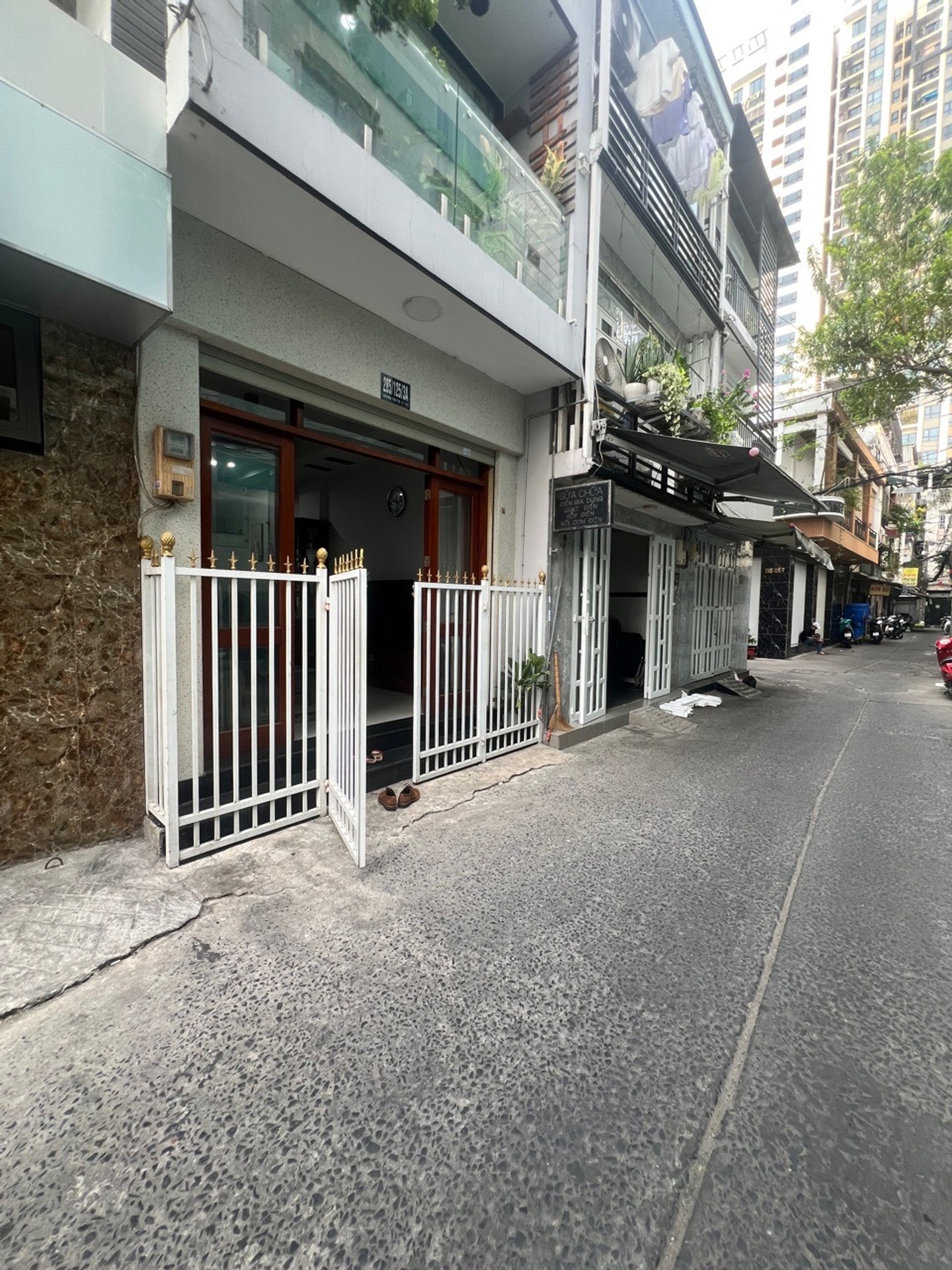 Nhà 5 tầng nở hậu cực hiếm Quận 10 - Đón lộc mỗi ngày