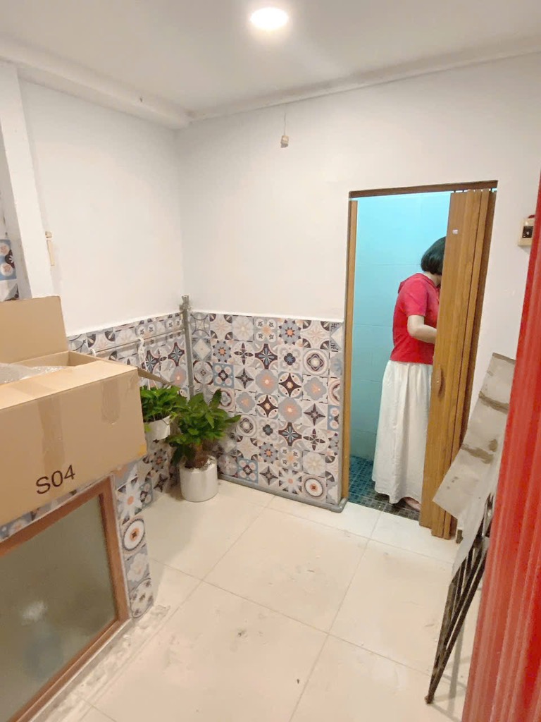 Nhà nhỏ 3 tầng trung tâm Quận 10 giá yêu thương