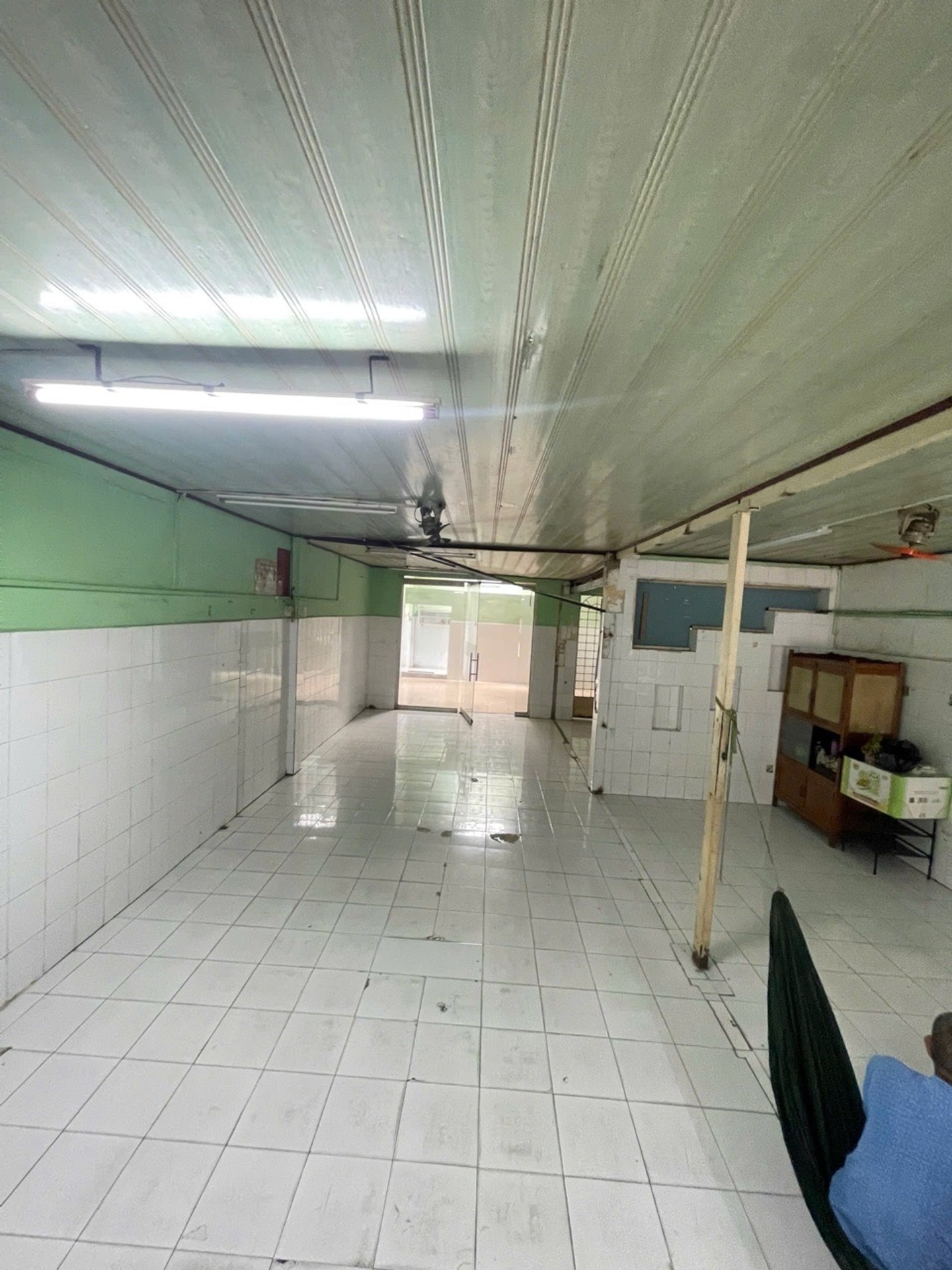 Nhà mặt phố 2 tầng 136m² gần ngã tư Tô Hiệu giá 16.5 tỷ