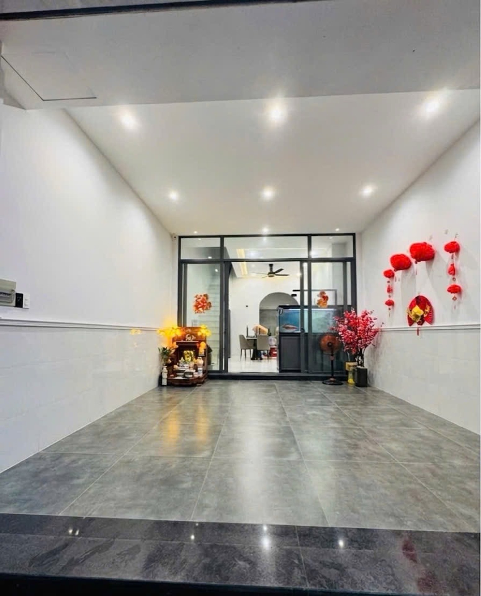 Cơ hội sở hữu nhà 4 tầng Bình Tân giá tốt, xe hơi vào nhà, tặng full nội thất
