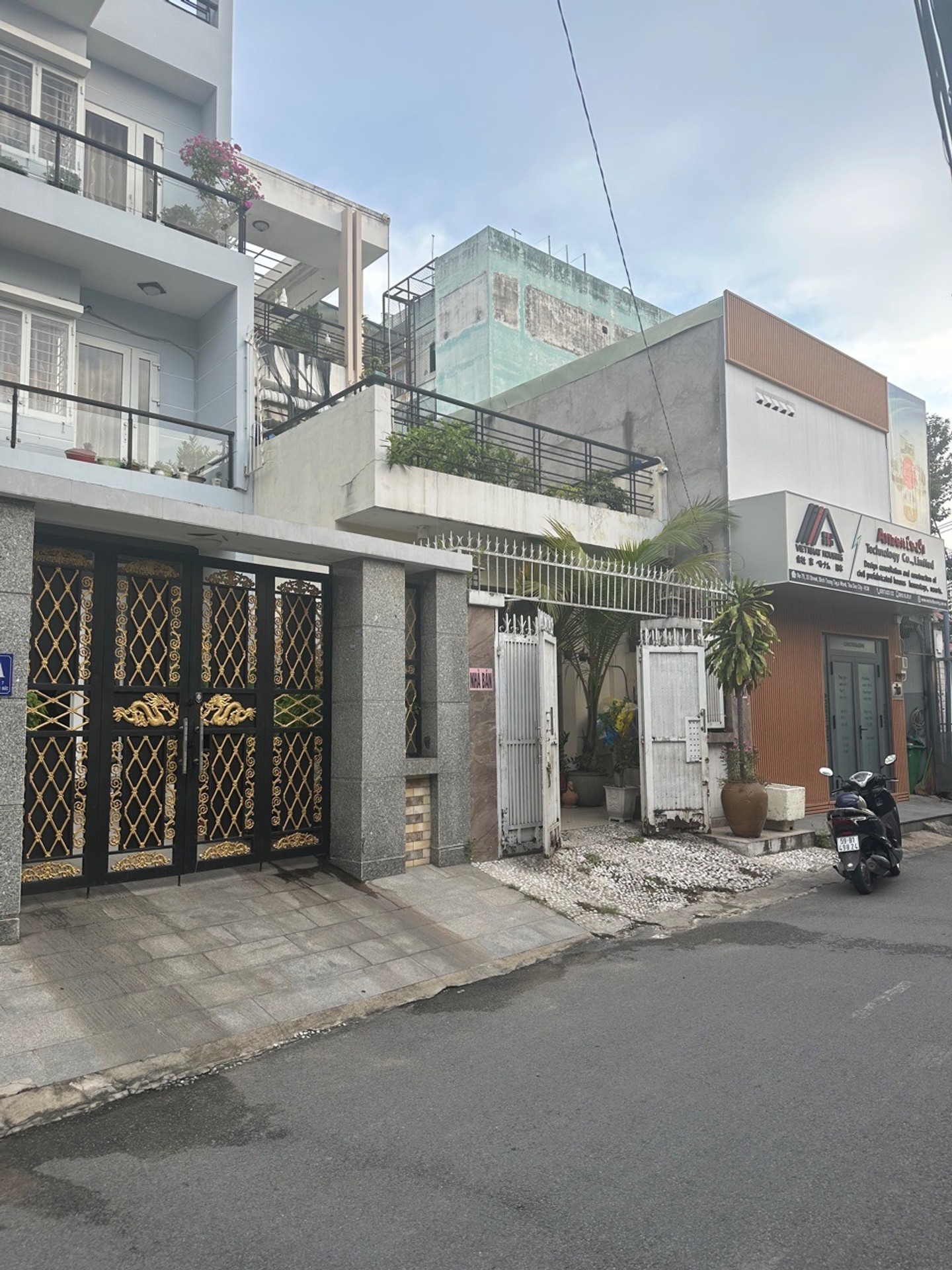 Nhà mặt phố quận 2 - Giá sốc chỉ 12.3 tỷ, ở ngay tiện lợi