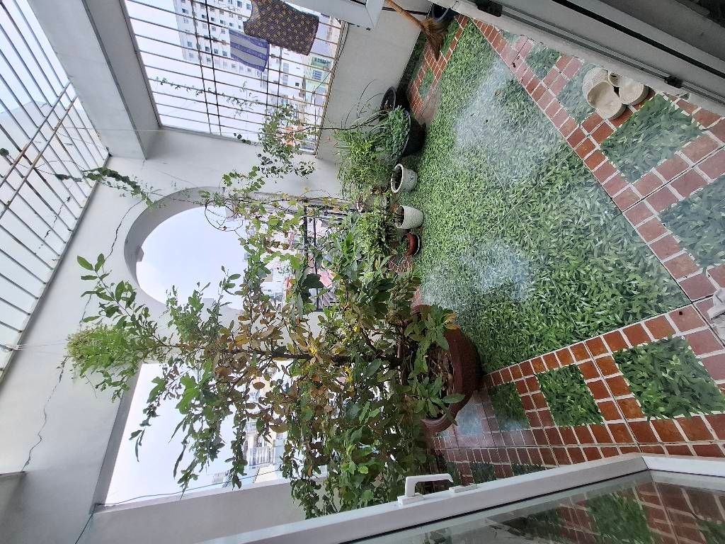 Bán nhà 4 tầng 4 phòng ngủ tại quận trung tâm, giá 9.5 tỷ