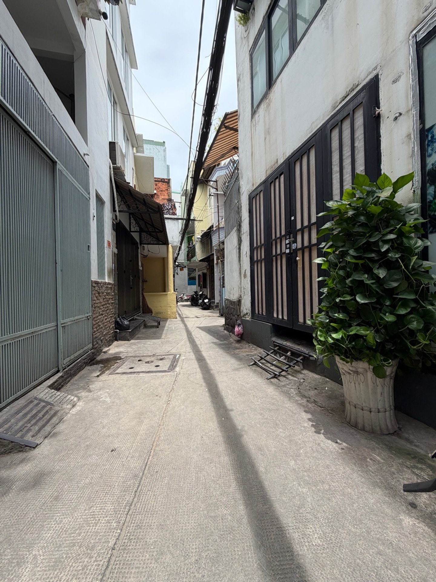 Nhà 4 Tầng Hẻm Ba Gác, Khu An Ninh Quận 10