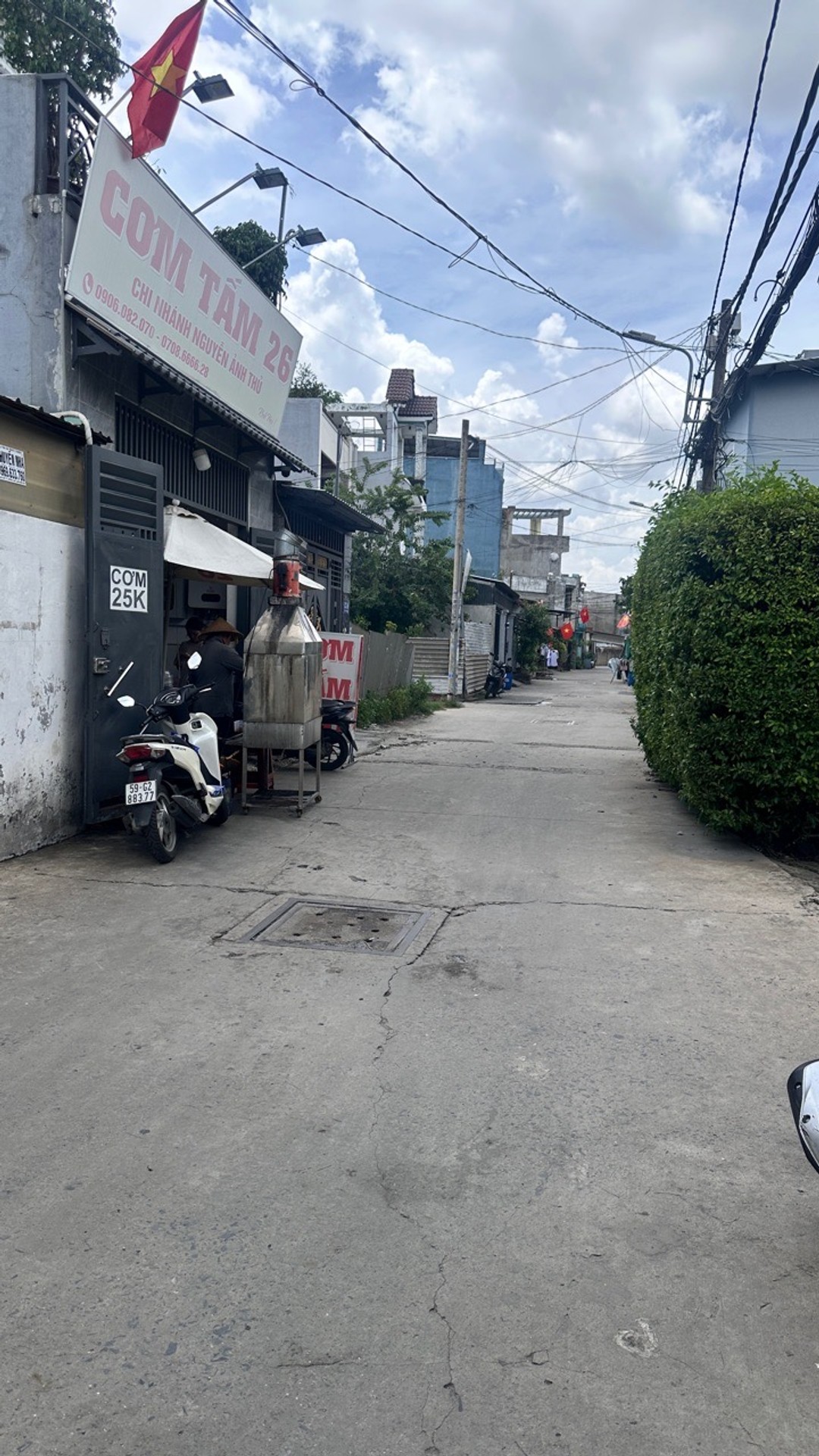 Đất 120m2 kèm nhà cấp 4, thu nhập 10tr/tháng ngay Lê Văn Khương