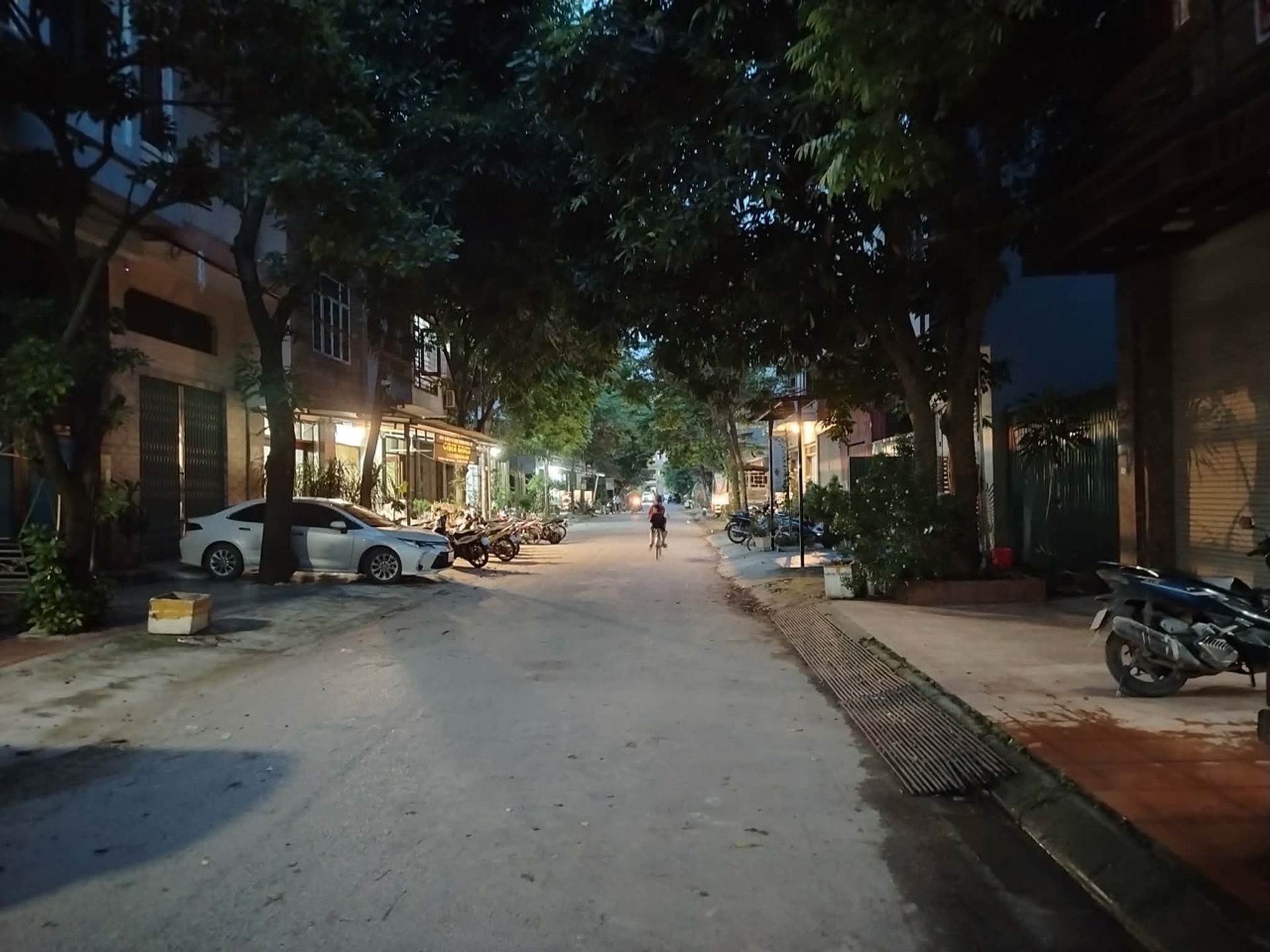 Bán nhà đẹp khu vực đồng nguyên