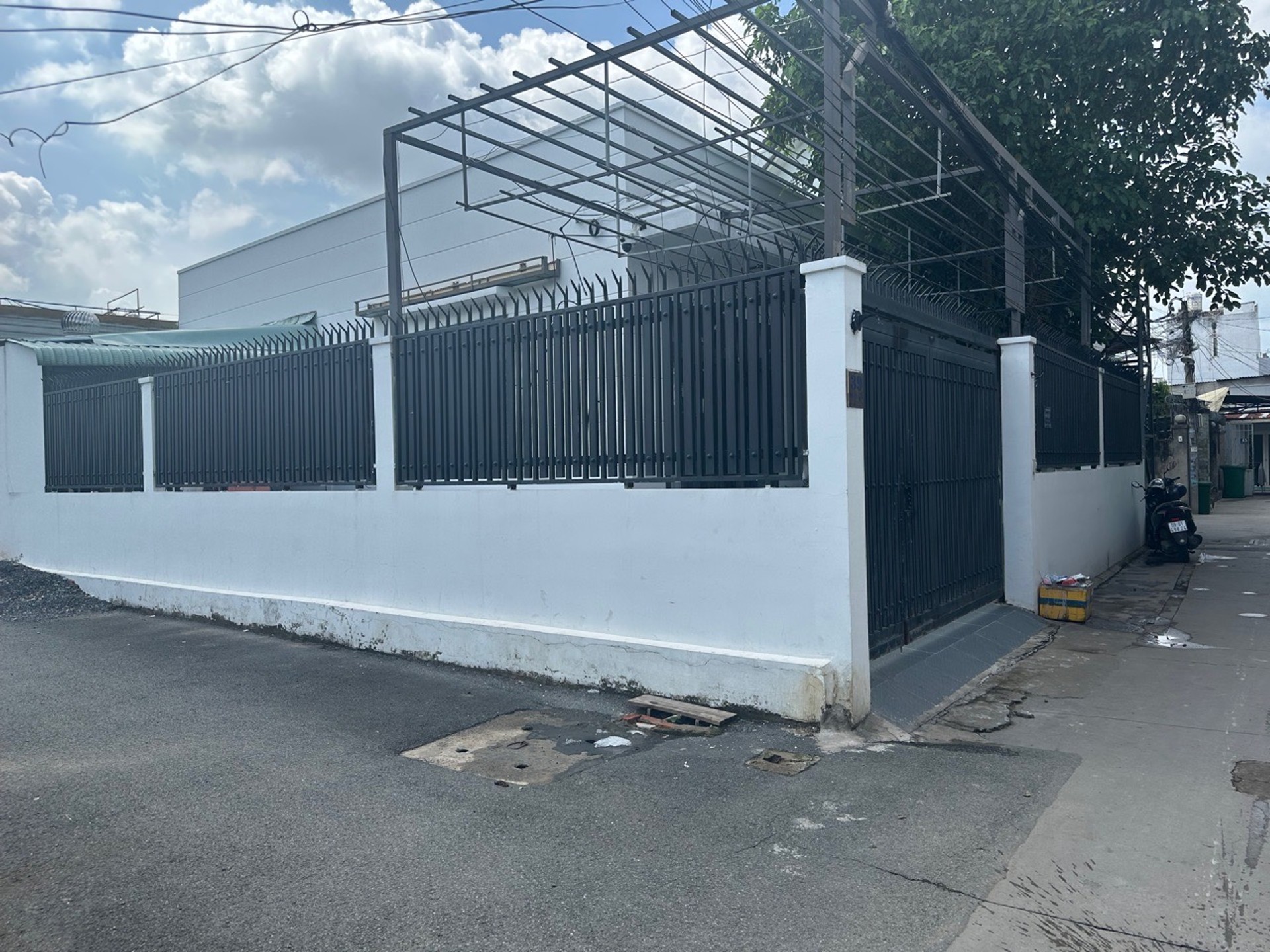 Nhà riêng giá tốt quận 2 diện tích lớn 273m2