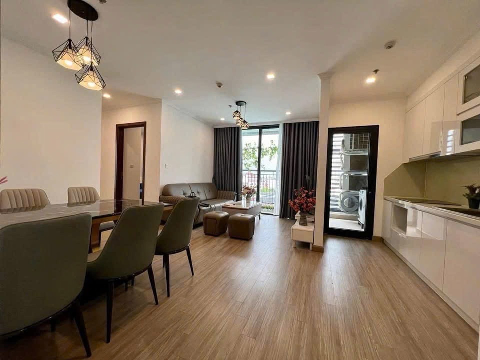 Nhà phố Ngọc Hân Công Chúa - có sẵn dòng tiền