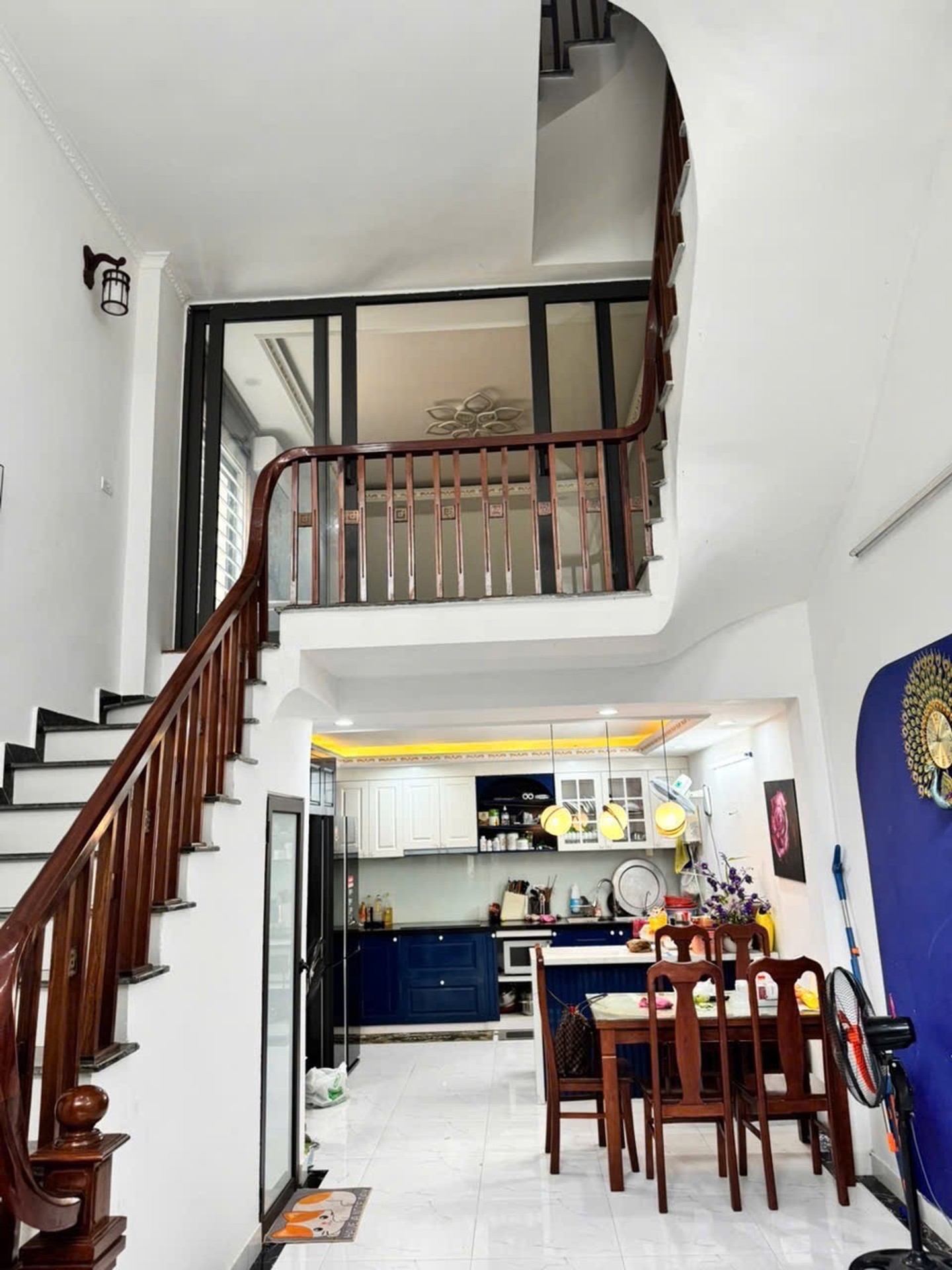 Nhà lô góc 5 tầng view thoáng khu Bằng Liệt, sẵn sàng dọn vào ở