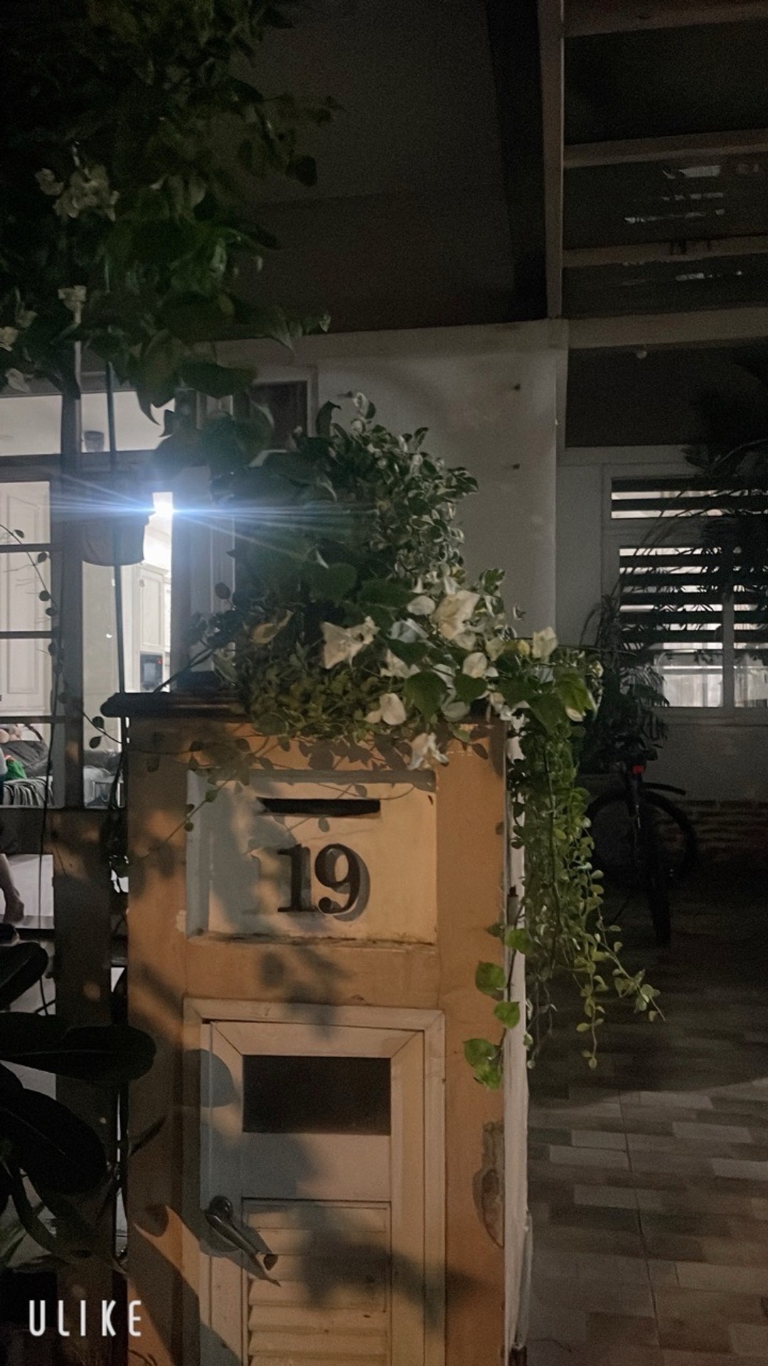 Biệt thự hiện đại 4 tầng rộng rãi tại Bình Chánh