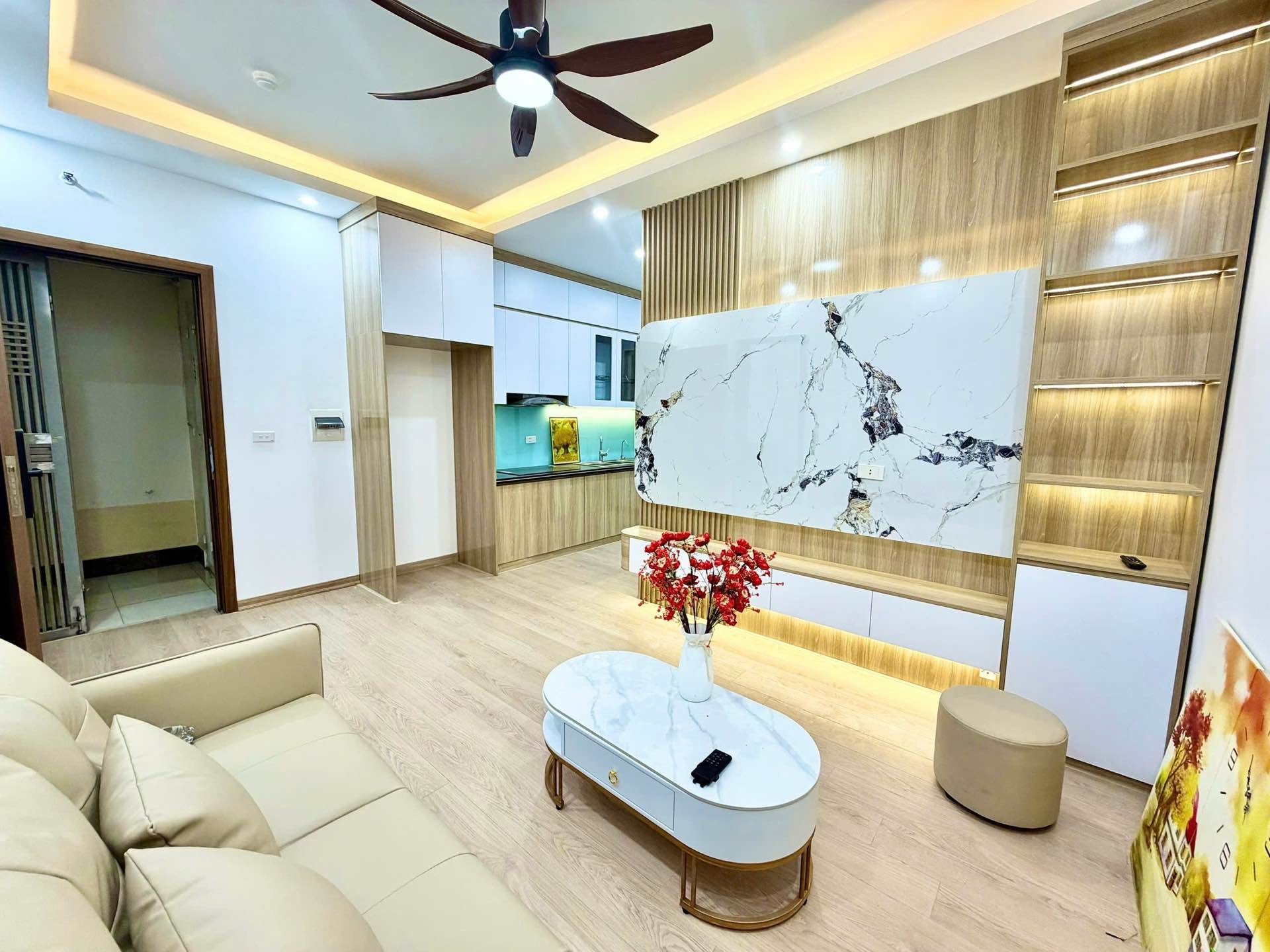 Căn hộ đẹp Nguyễn Xiển - 2PN, tặng full nội thất, miễn chê