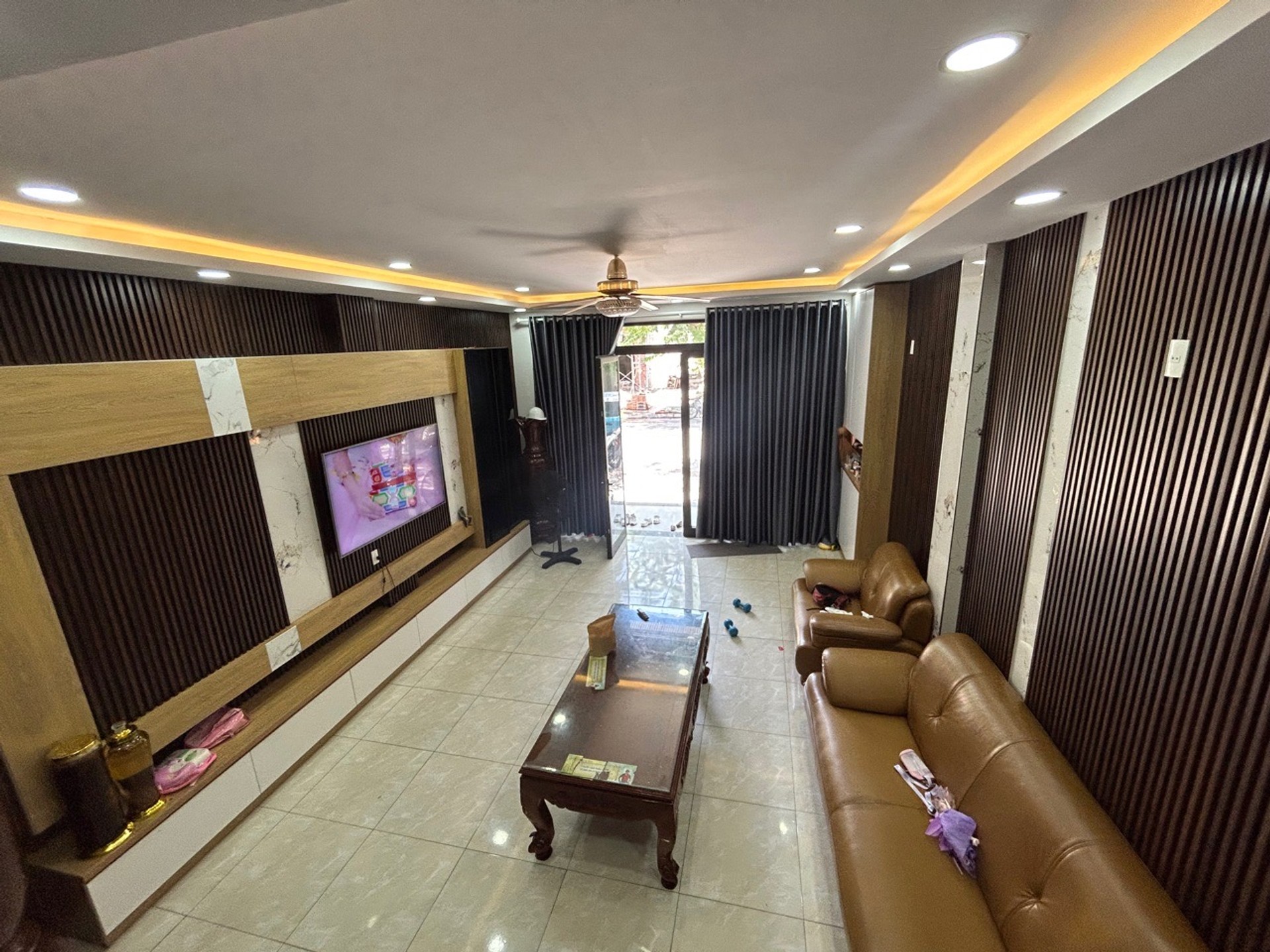 Nhà phố 3 tầng Thanh Lương, giá hợp lý, khu dân trí cao
