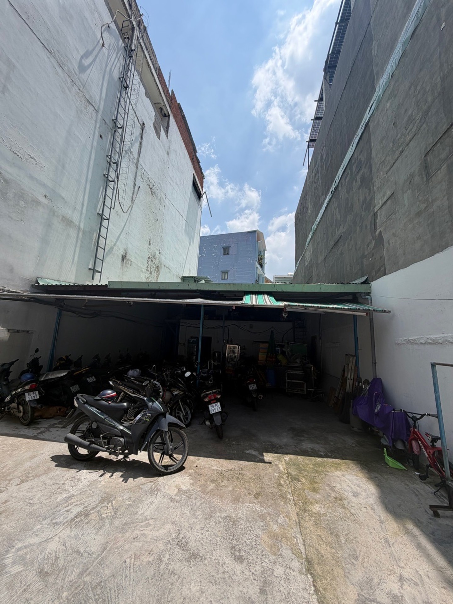 ĐẤT TRỐNG, KẾ BÊN CHỢ TÂN BÌNH, GẦN TRƯỜNG HỌC, BỆNH VIỆN - 0Tầng-Ngang 7m - Lý Thường Kiệt - TÂN B