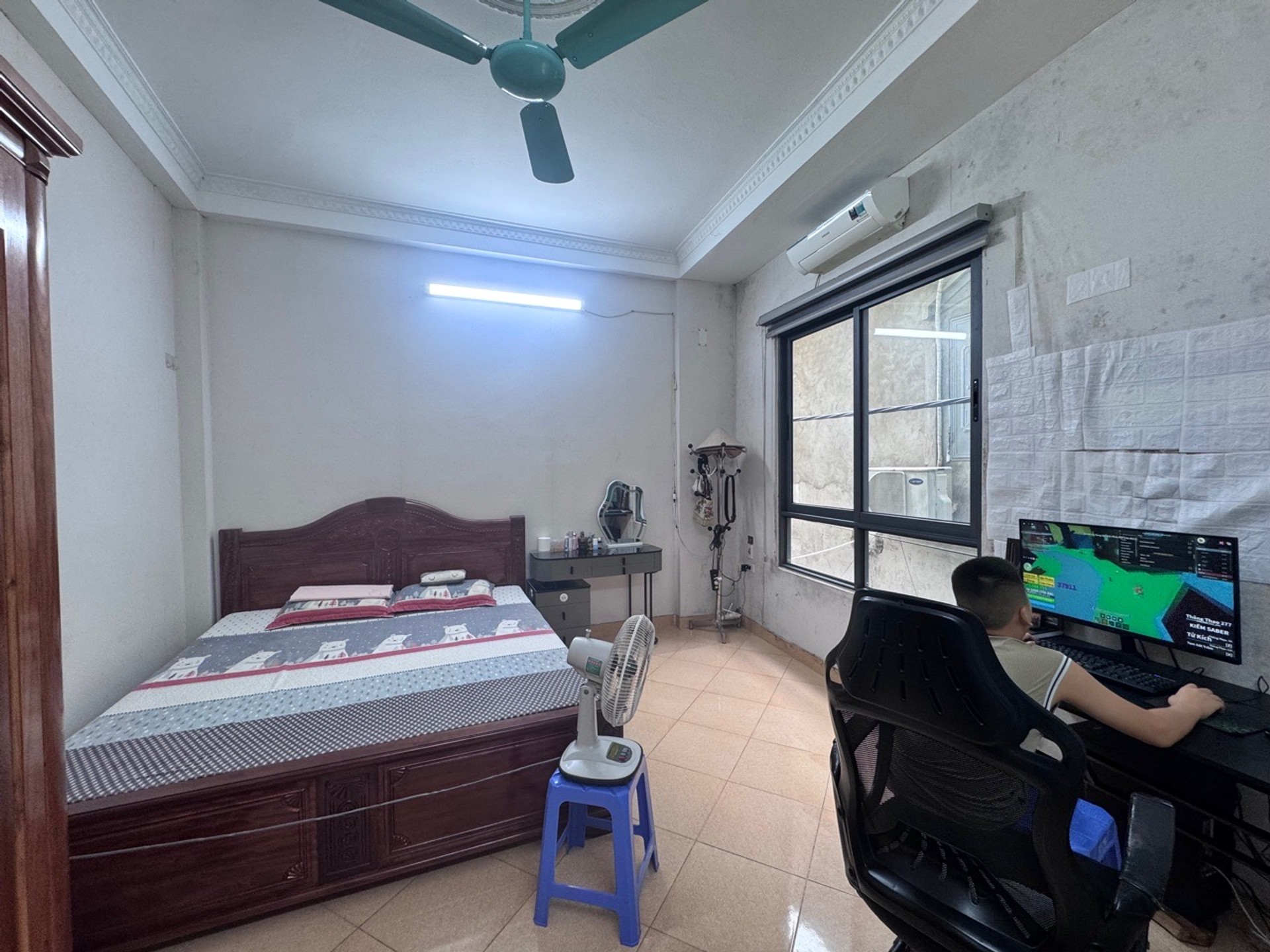 Nhà Lô Góc Thịnh Liệt - Ô Tô Đỗ Cửa, Sống Tiện Lợi