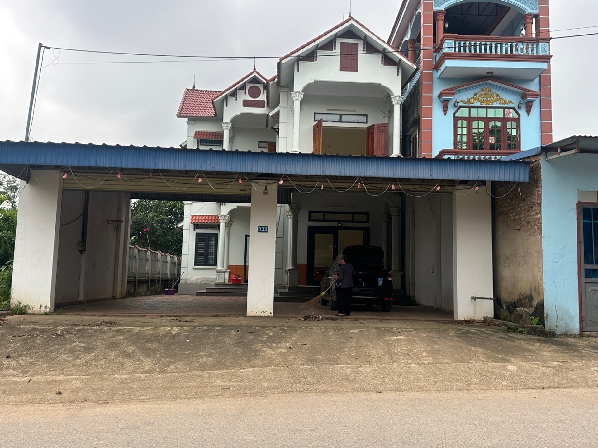 Bán biệt thự sân vườn 2 tầng tại xã Bắc Sơn, thôn Đô Lương, phù hợp kinh doanh, gara 5 ô tô