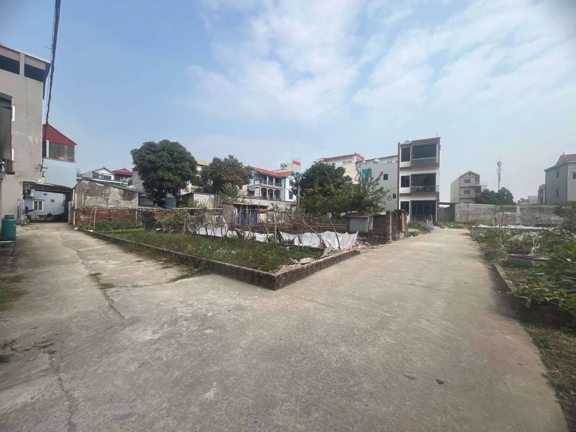 🔥 BÁN ĐẤT XUÂN BÁCH – 64M² – MT 4,5M – LÔ GÓC – CỰC TIỀM NĂNG -GIÁ 2.95$