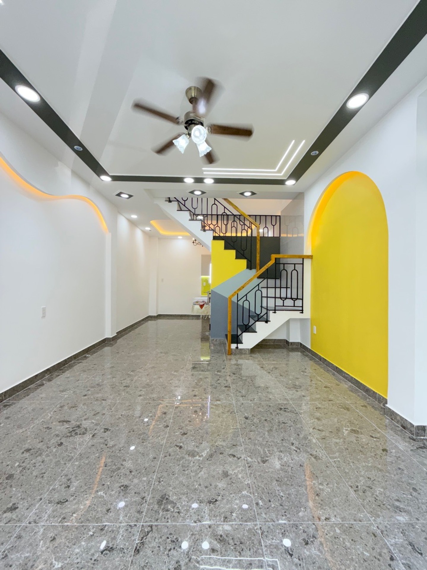 Bán nhà 2 tầng diện tích 36m2 phường Tân Phú, giá 4.99 tỷ
