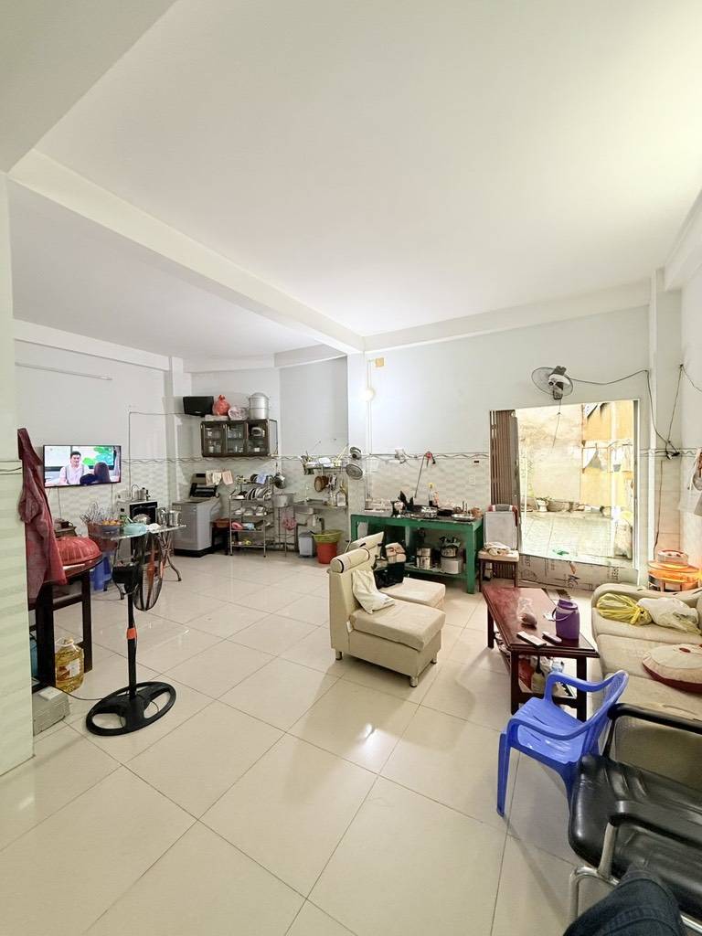 B.ÁN NH.À CHDV có sẵn dòng tiền Q.11
5 tầng - gần nguyễn chí thanh - nguyễn thị nhỏ - Hàn Hải Nguyê