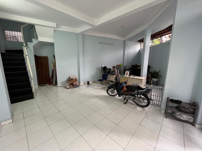 Bán nhà riêng 2 tầng tại Phường 10, Quận Tân Bình, diện tích 56,2 m2, pháp lý rõ ràng