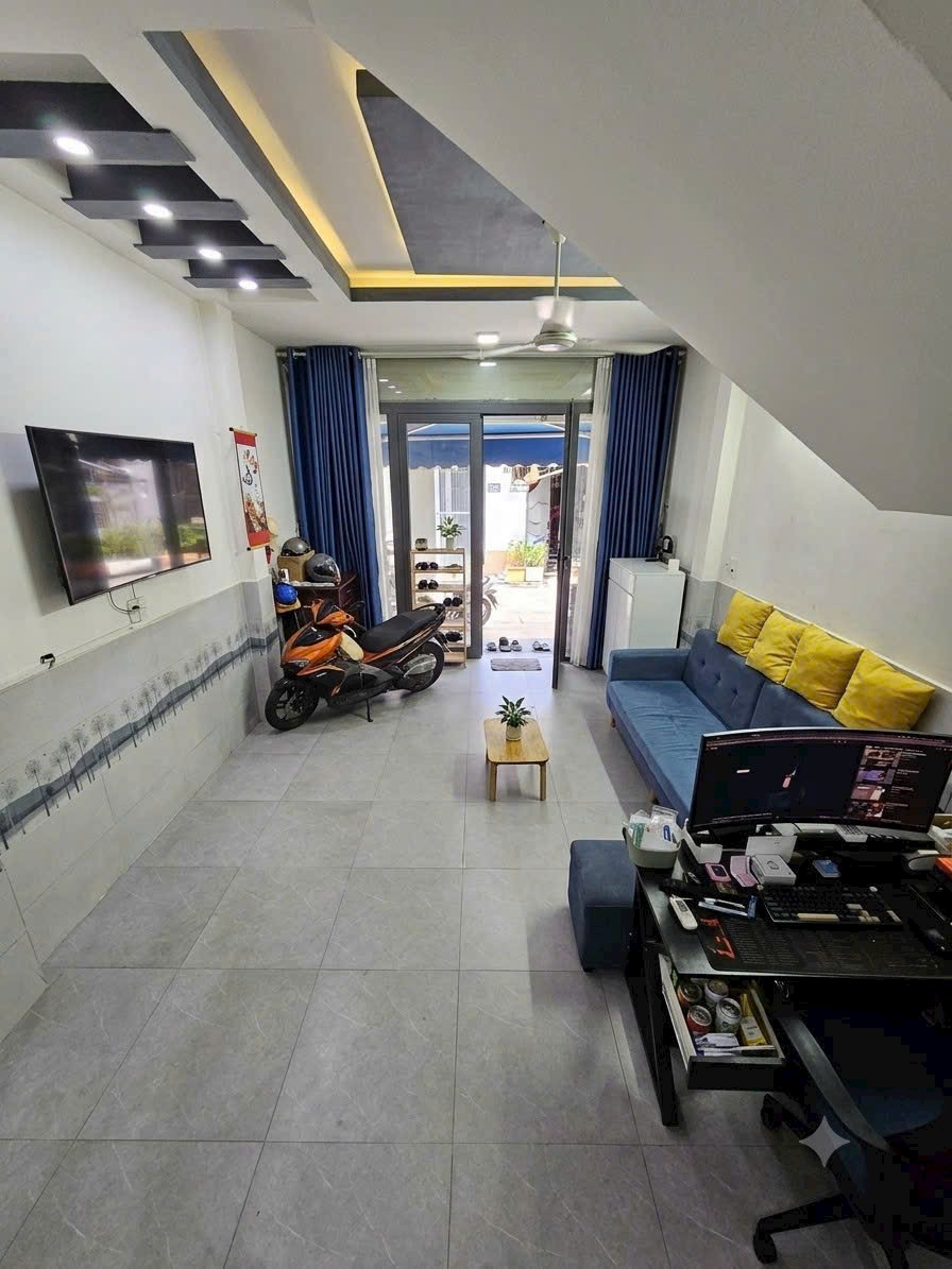 🏠NHÀ 2 TẦNG LÊ VĂN QUỚI ĐÚC BTCT 4X10M -1TRỆT 1LẦU 2PN-HẺM 6M XE TẢI THÔNG TỨ TUNG 👉4 TỶ NHỈNH