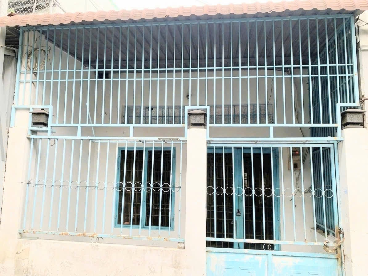 💰GIÁ CHỈ 3 TỶ 600TR ( TL) 🏡 NHÀ TRỆT LỬNG 3 PHÒNG NGỦ _ 4M x 11.5M _HẺM XE HƠI TỚI NHÀ_LVK