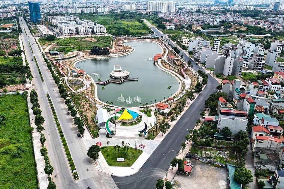 Liền kề Ngọc Thuỵ view vườn hoa, 136m x 7 tầng, MT 8m, vỉa hè , ôtô dừng đỗ ngày đêm