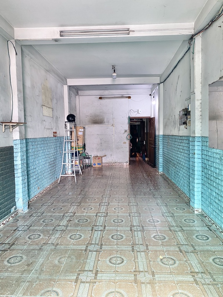 Nhà mặt phố thương mại giá cực hấp dẫn ở Tân Bình