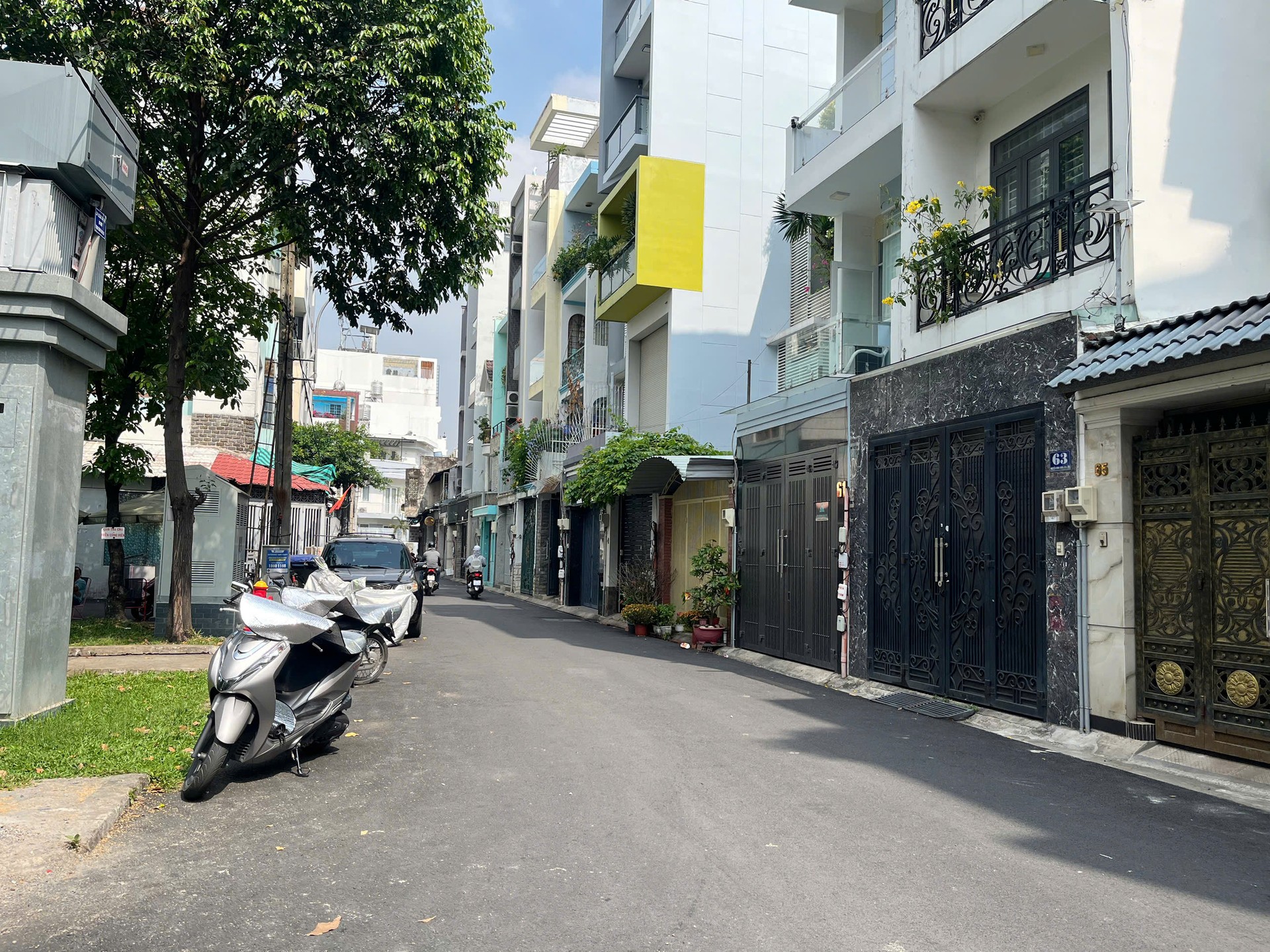 Bán nhà mặt phố 2 tầng, mặt tiền 3.7m, Tân Bình
